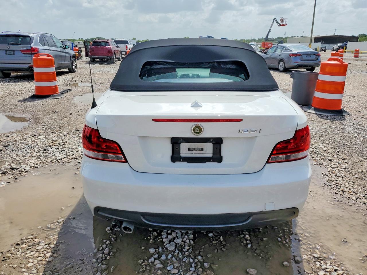 2012 Bmw 128 I White vin: WBAUL7C5XCVM82750
