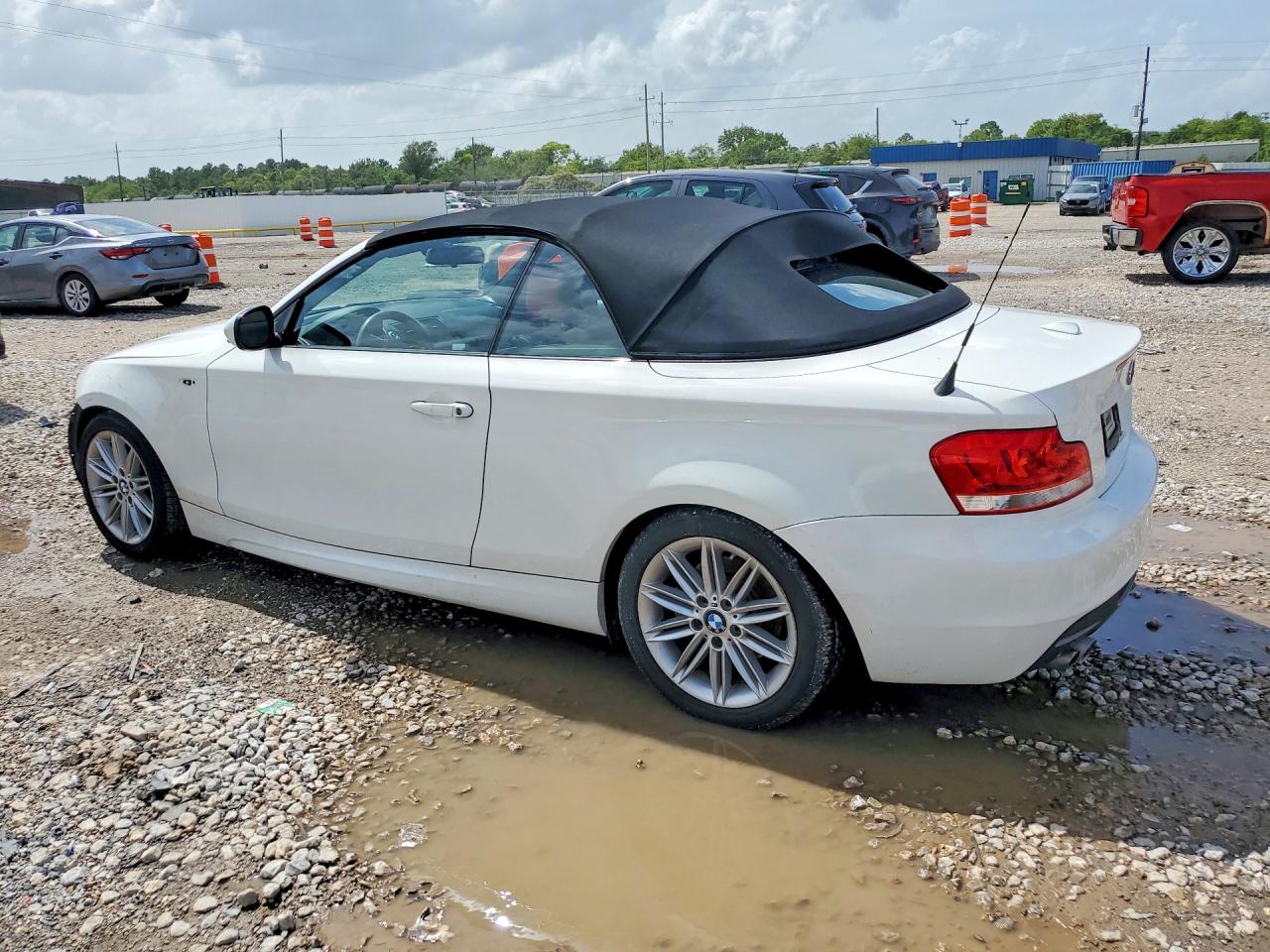 2012 Bmw 128 I White vin: WBAUL7C5XCVM82750