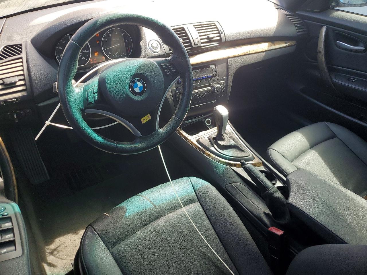 2008 Bmw 128 I Red vin: WBAUN13518VH79875