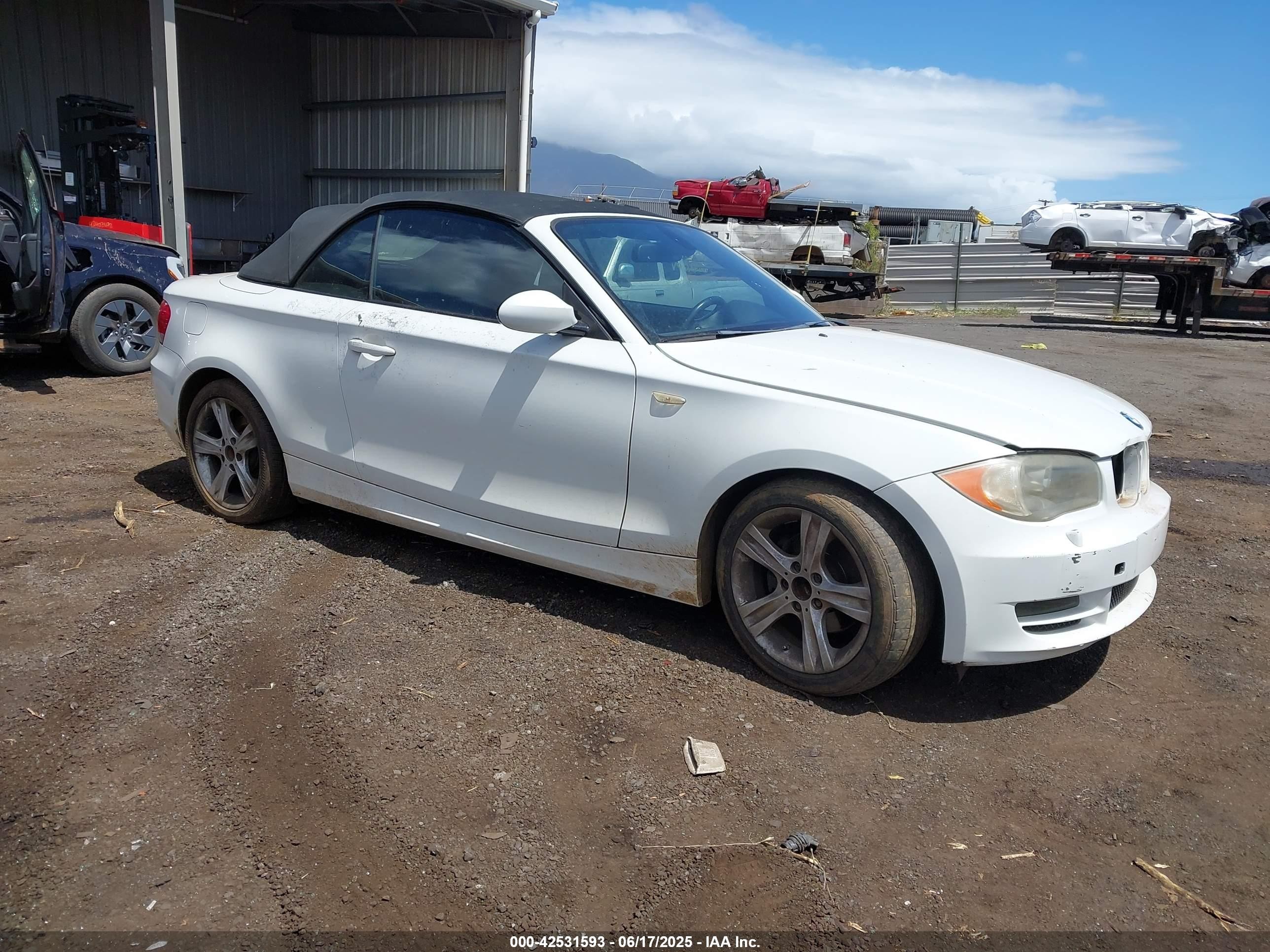 2009 Bmw 128i   Белый vin: WBAUN13529VH81359