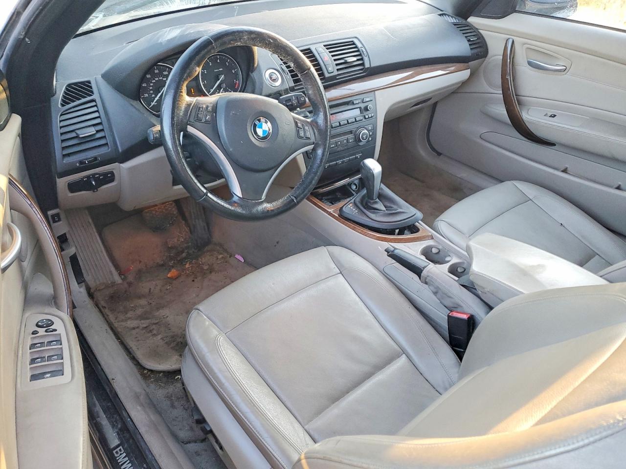 2009 Bmw 128 I Beige vin: WBAUN13549VH80570