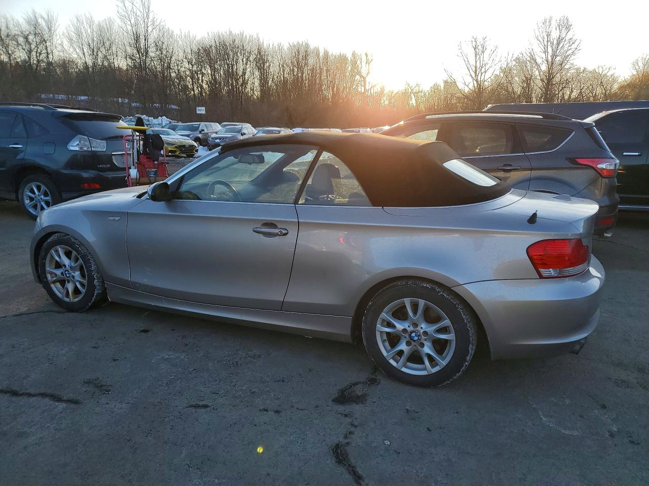 2009 Bmw 128 I Beige vin: WBAUN13549VH80570