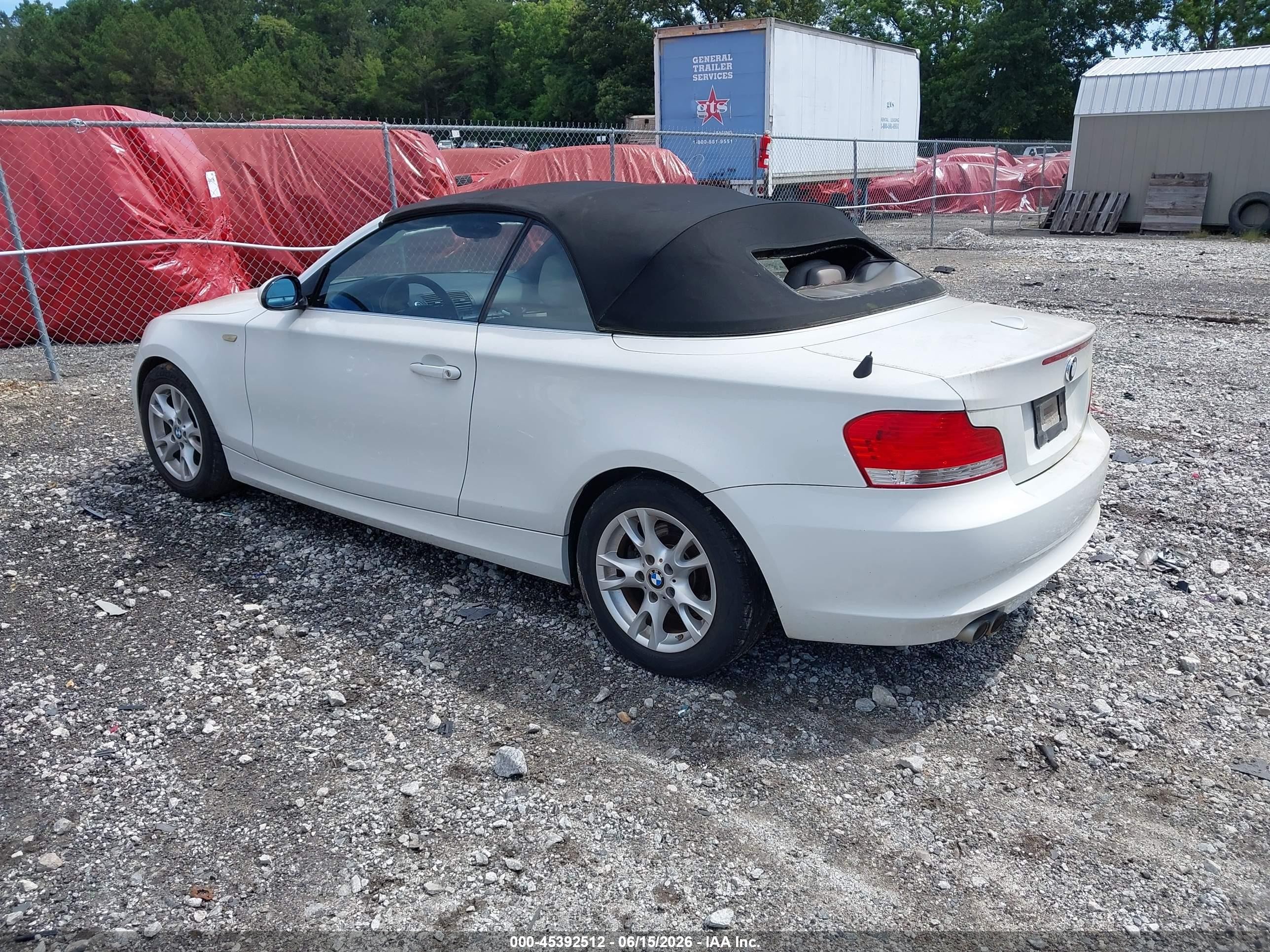 2008 Bmw 128i   White vin: WBAUN13568VH80066