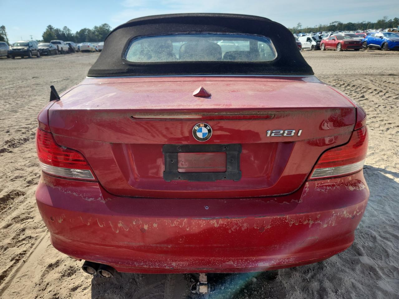 2008 Bmw 128 I Red vin: WBAUN13578VH79928