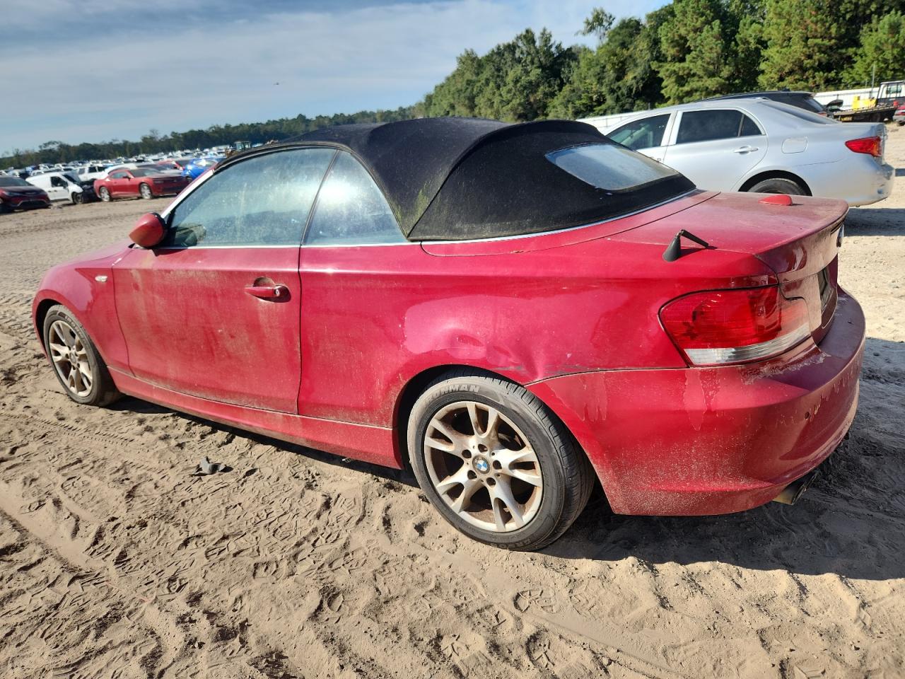 2008 Bmw 128 I Red vin: WBAUN13578VH79928