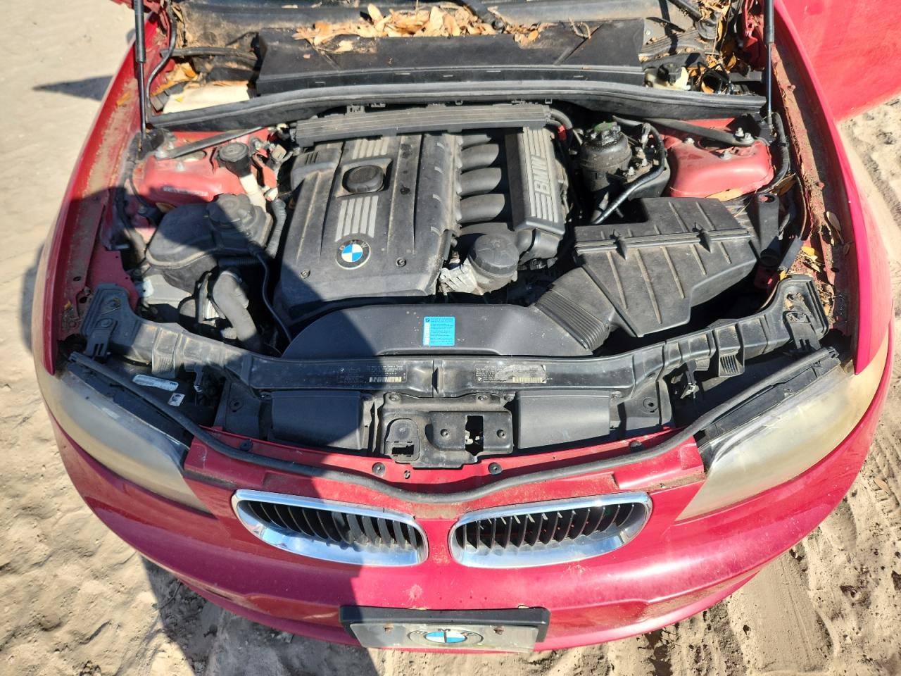 2008 Bmw 128 I Red vin: WBAUN13578VH79928
