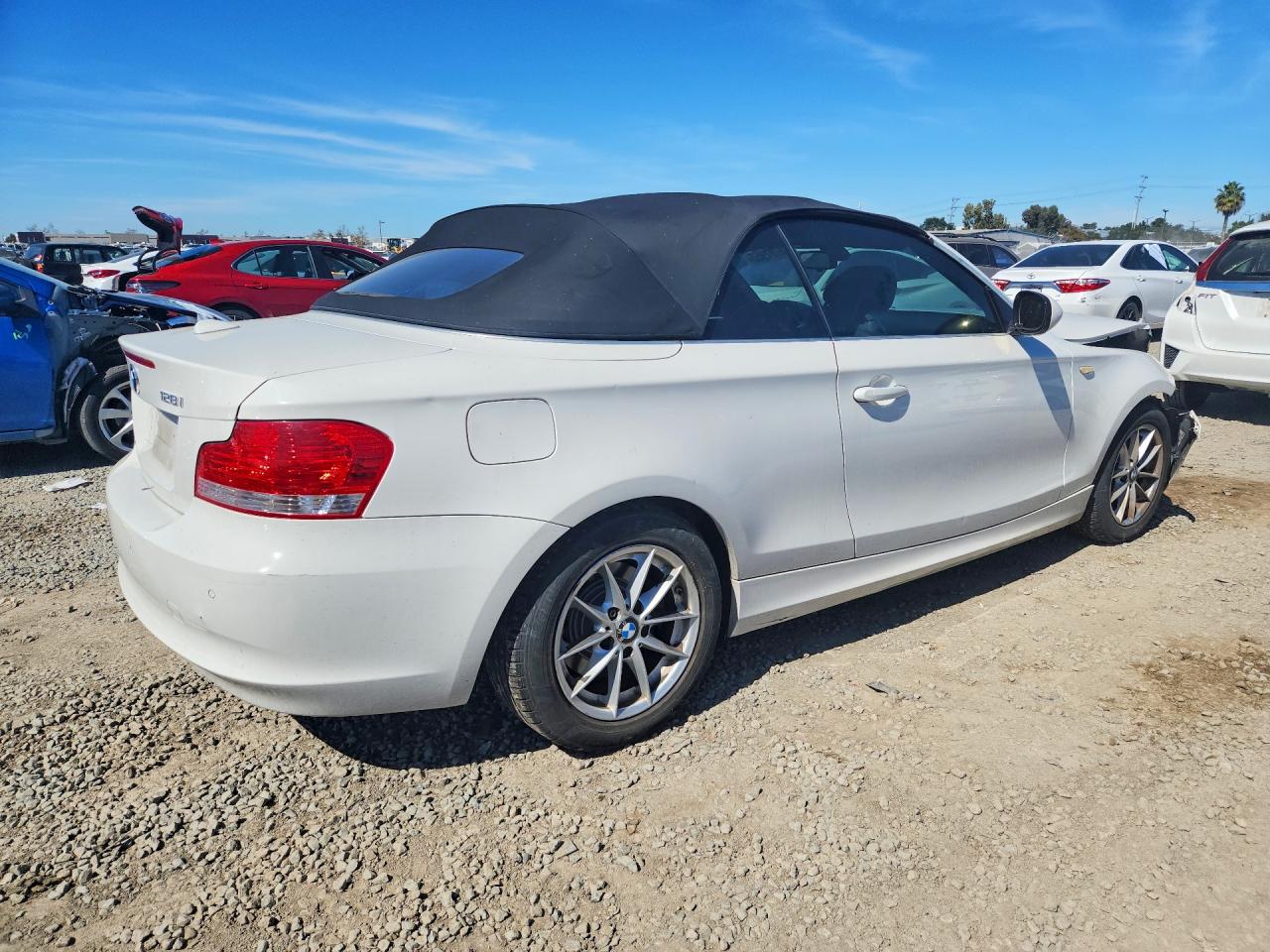 2011 Bmw 128 I White vin: WBAUN1C50BVH82774