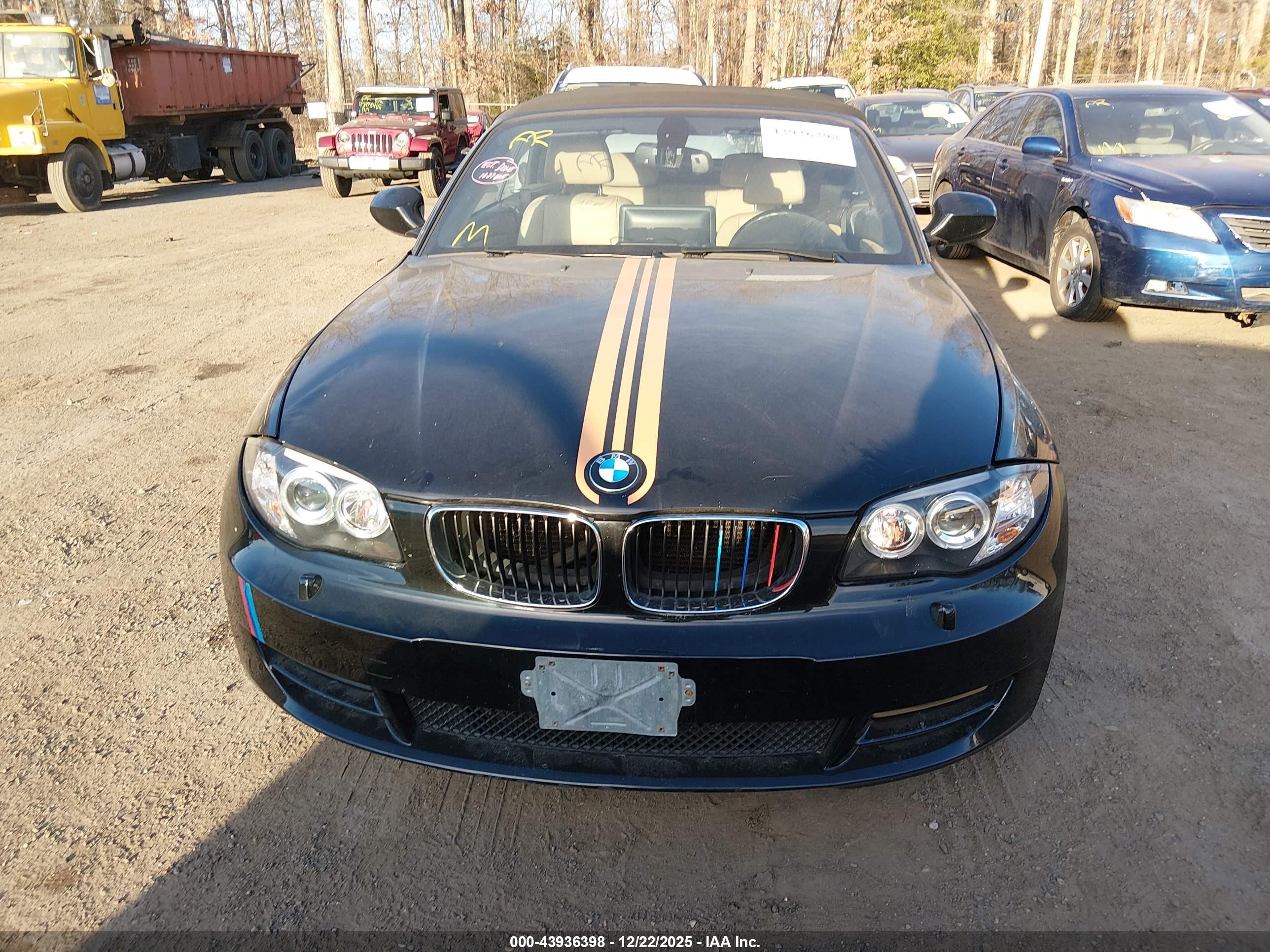 2010 Bmw 128i   Black vin: WBAUN1C51AVH81647