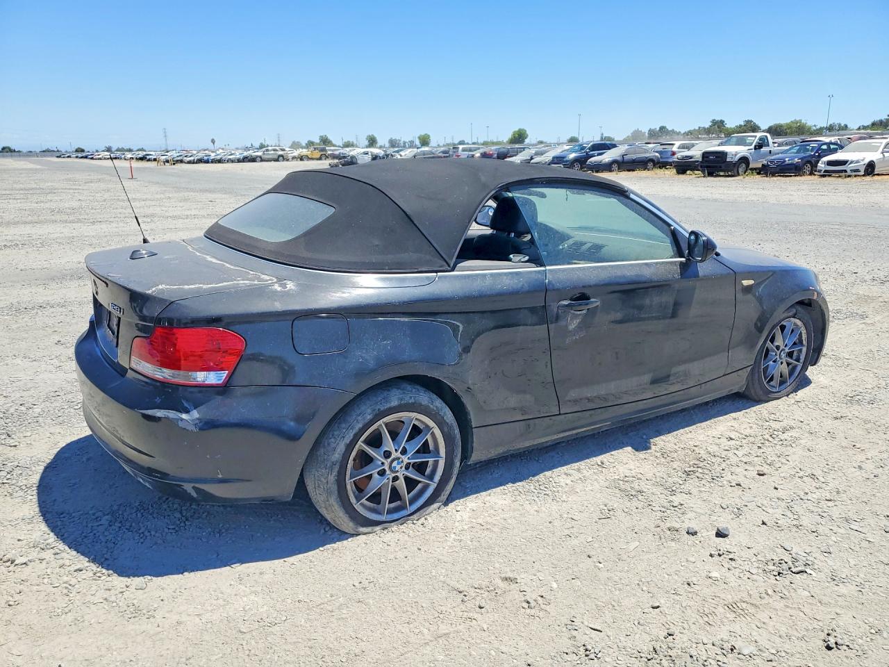 2011 Bmw 128 I Black vin: WBAUN1C51BVH82718