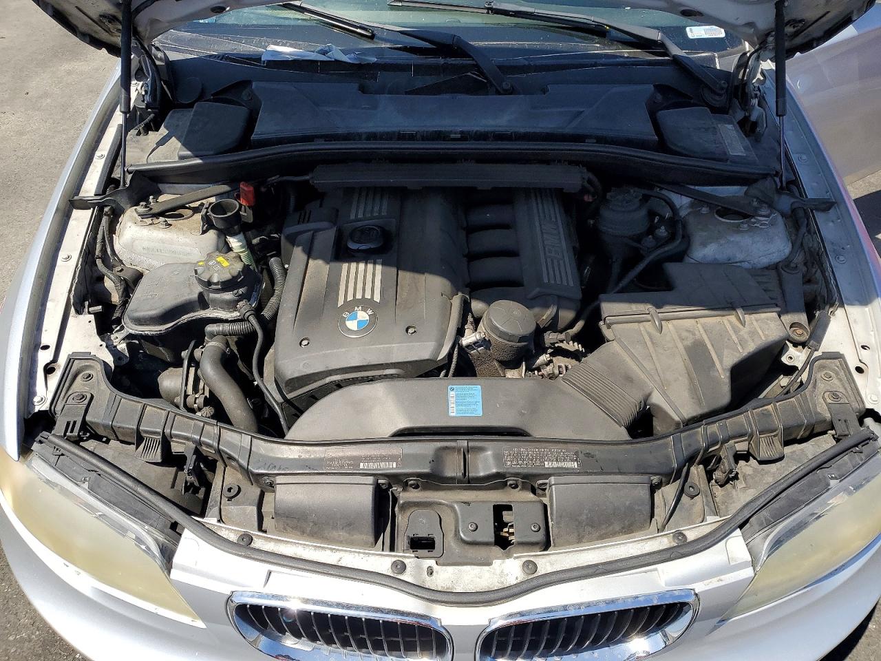 2011 Bmw 128 I Silver vin: WBAUN1C52BVH83053
