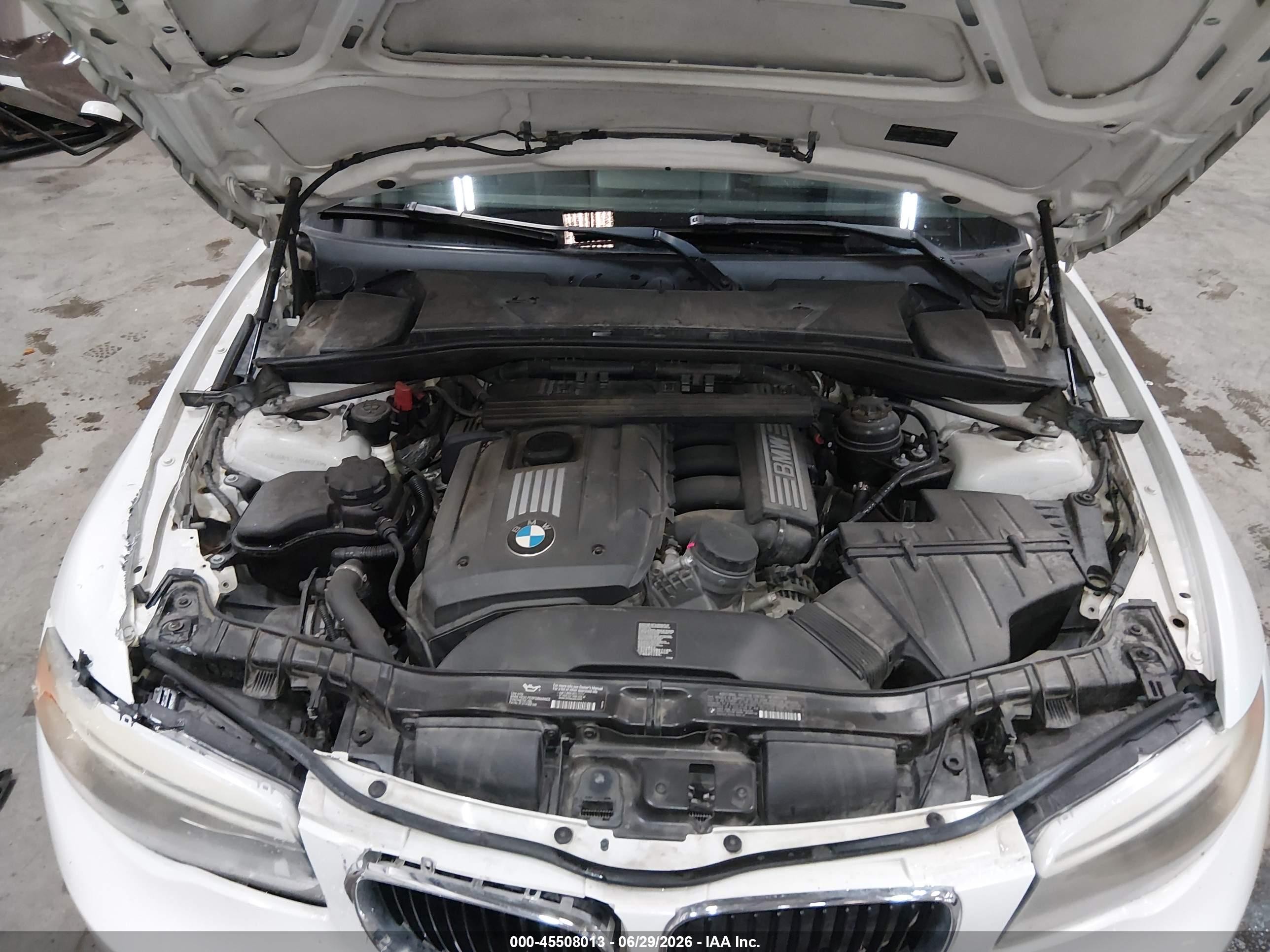 2013 Bmw 128i White vin: WBAUN1C52DVR00730