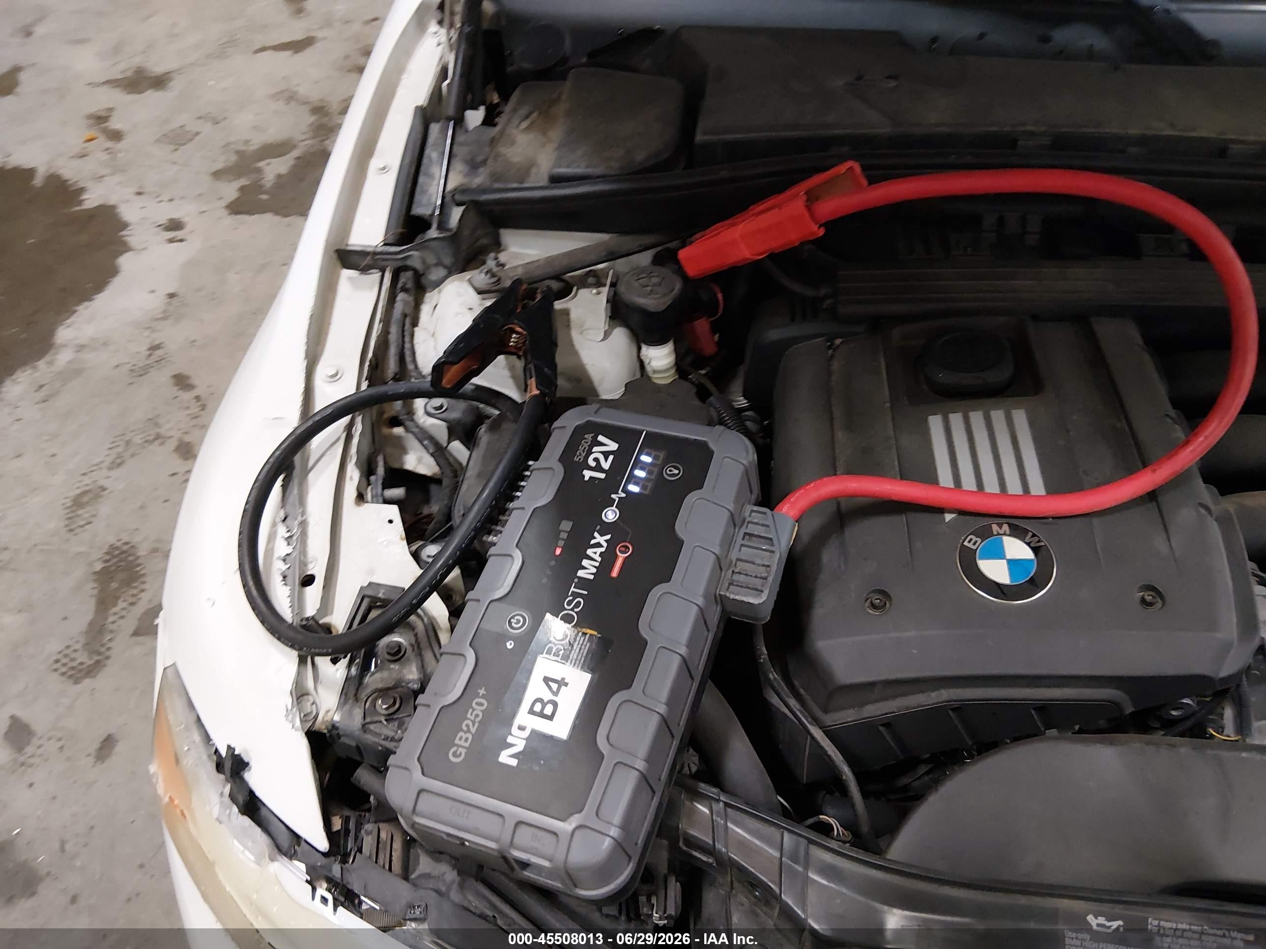 2013 Bmw 128i White vin: WBAUN1C52DVR00730