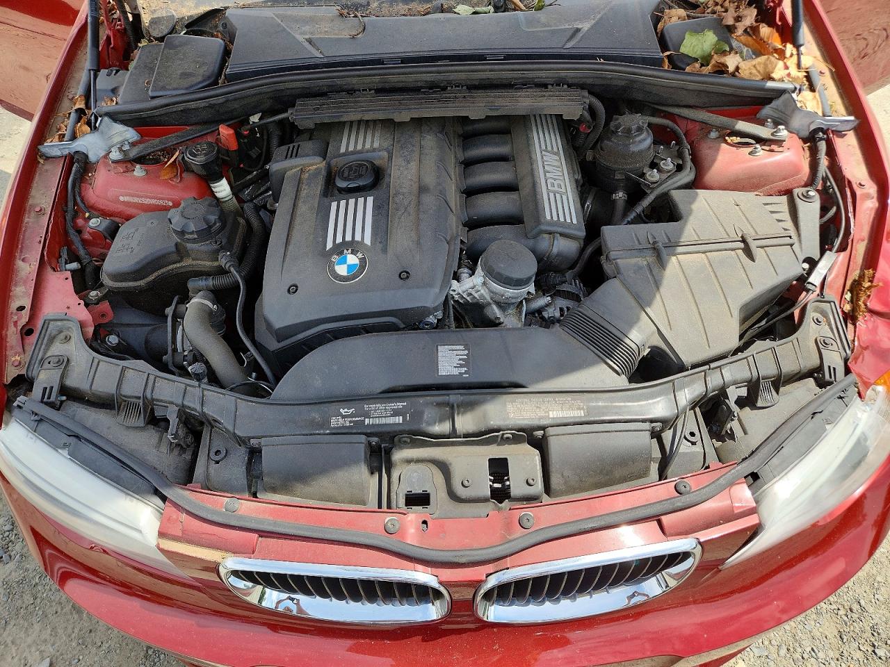 2013 Bmw 128 I Red vin: WBAUN1C52DVR00923