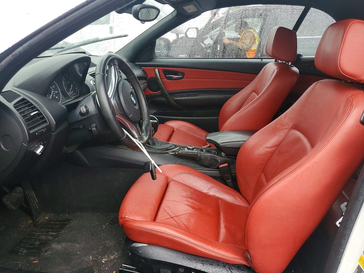 2013 Bmw 128 I Белый vin: WBAUN1C54DVR00891