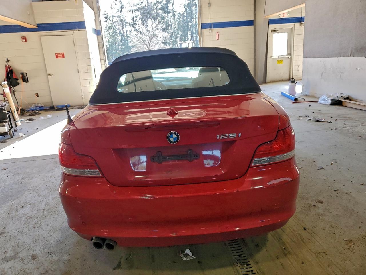 2010 Bmw 128 I Красный vin: WBAUN1C55AVH81716