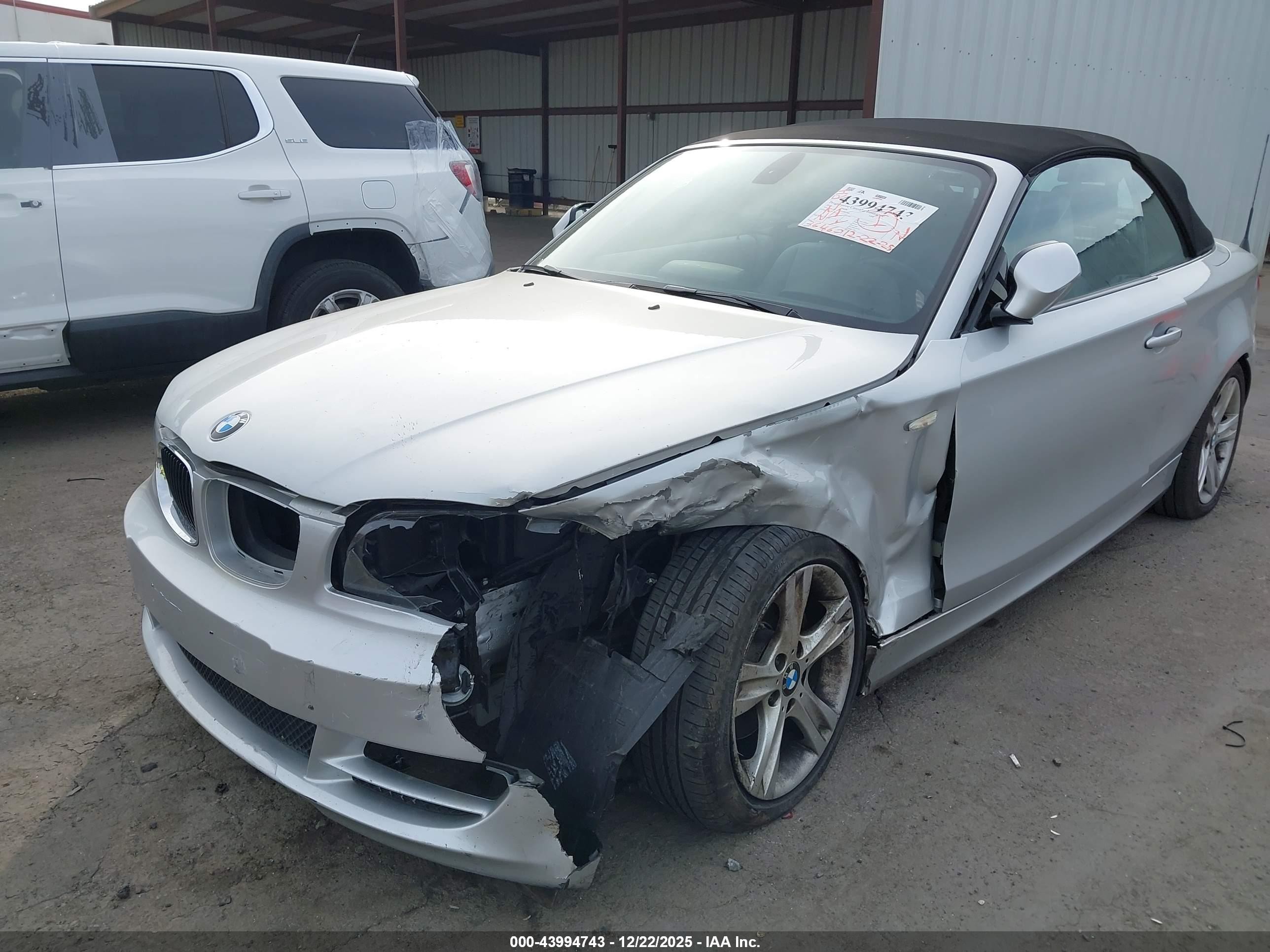 2010 Bmw 128i   Silver vin: WBAUN1C55AVH81988
