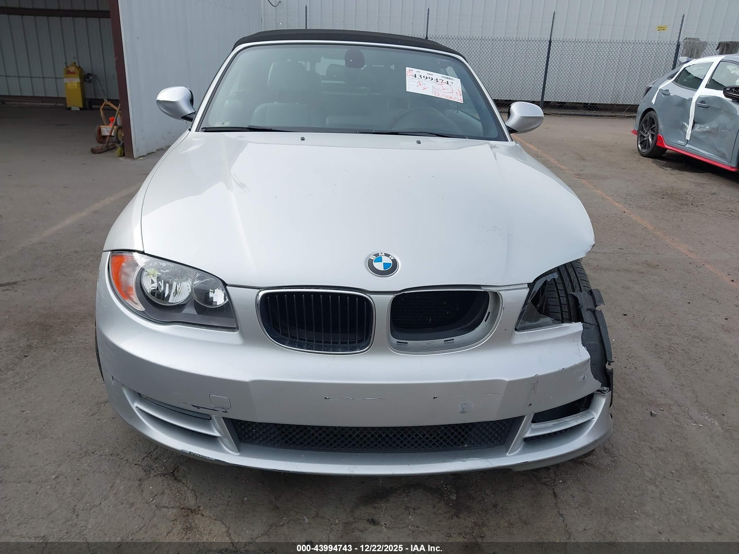 2010 Bmw 128i   Silver vin: WBAUN1C55AVH81988