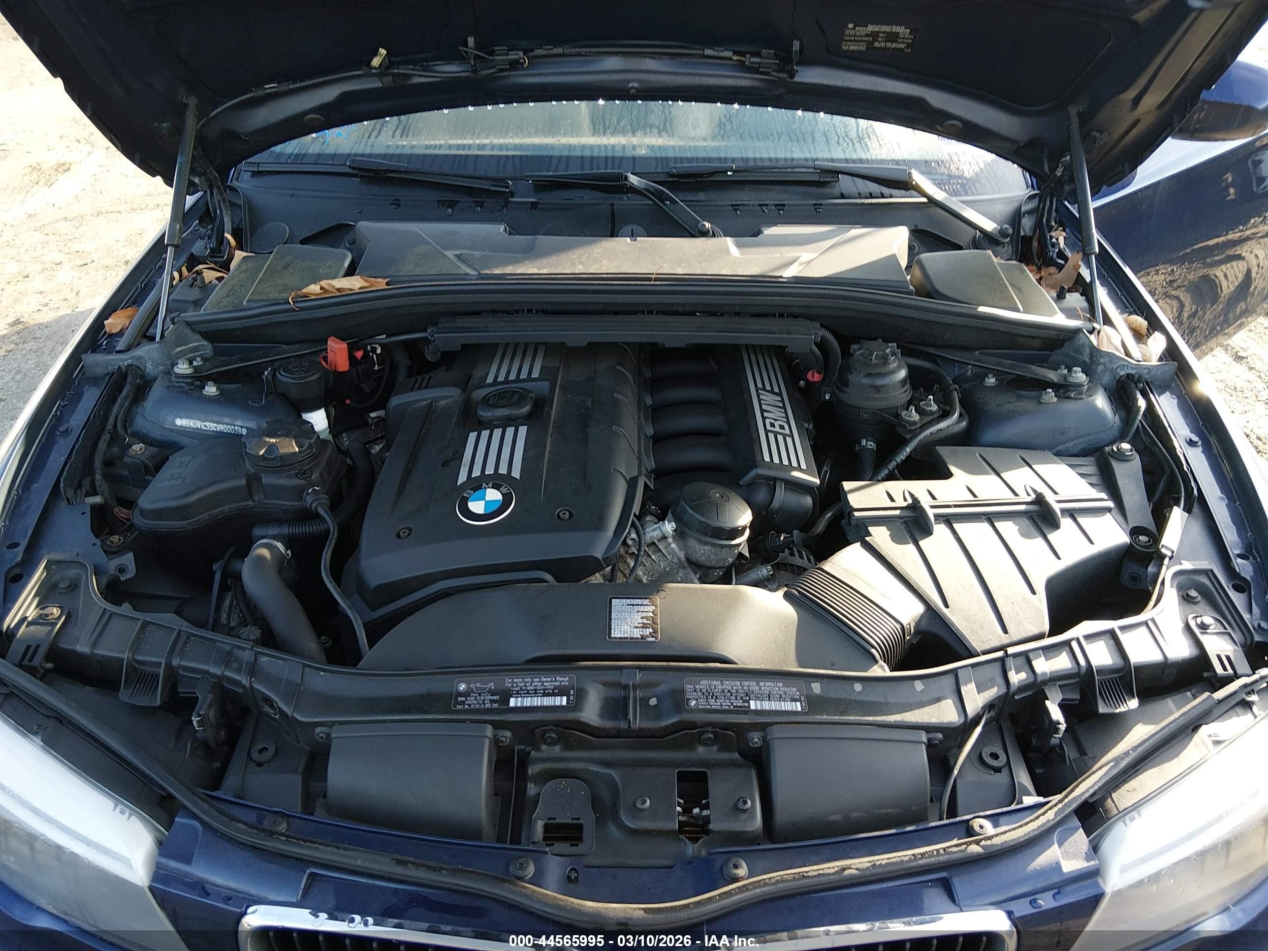 2012 Bmw 128i   Blue vin: WBAUN1C55CVR00039