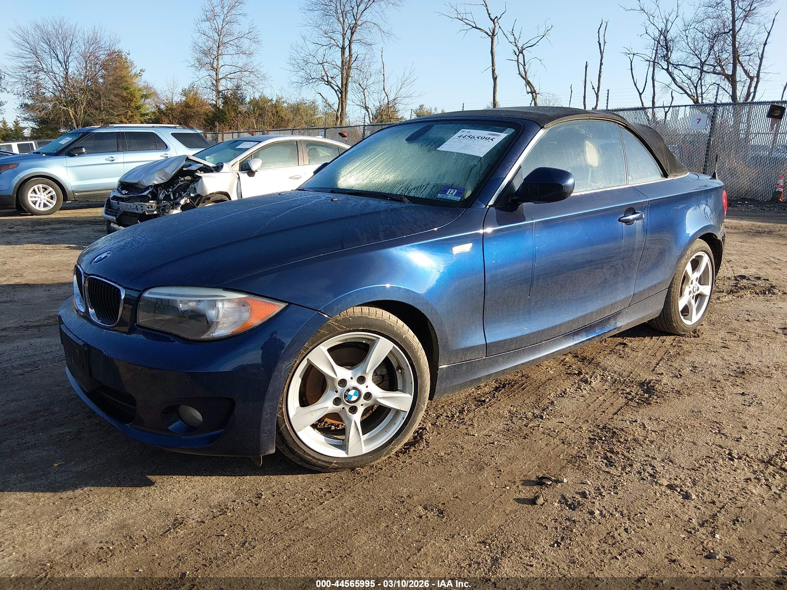 2012 Bmw 128i   Blue vin: WBAUN1C55CVR00039