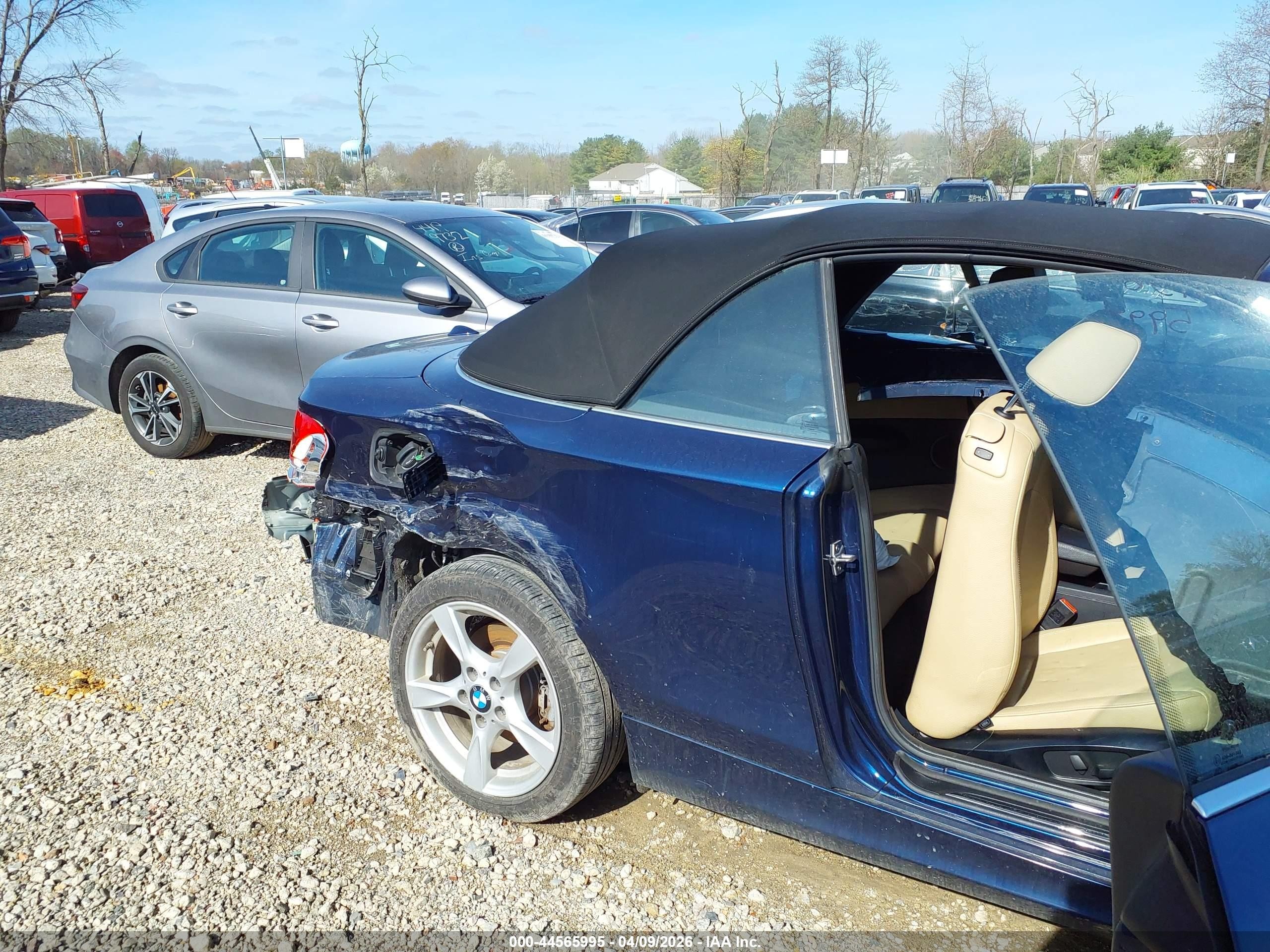 2012 Bmw 128i   Blue vin: WBAUN1C55CVR00039