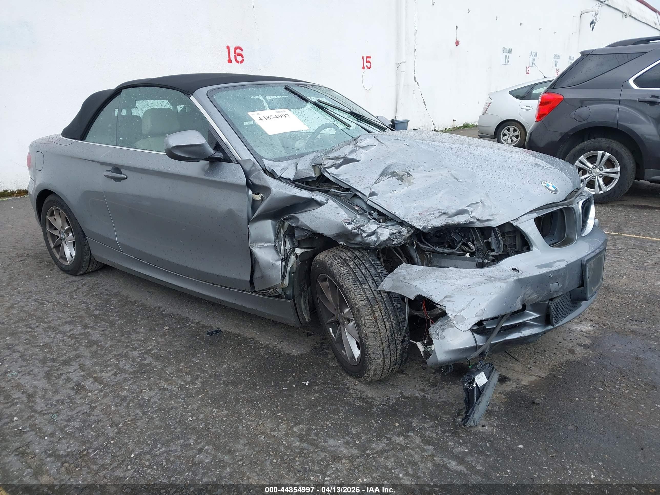 2011 Bmw 128i   Silver vin: WBAUN1C57BVH82996