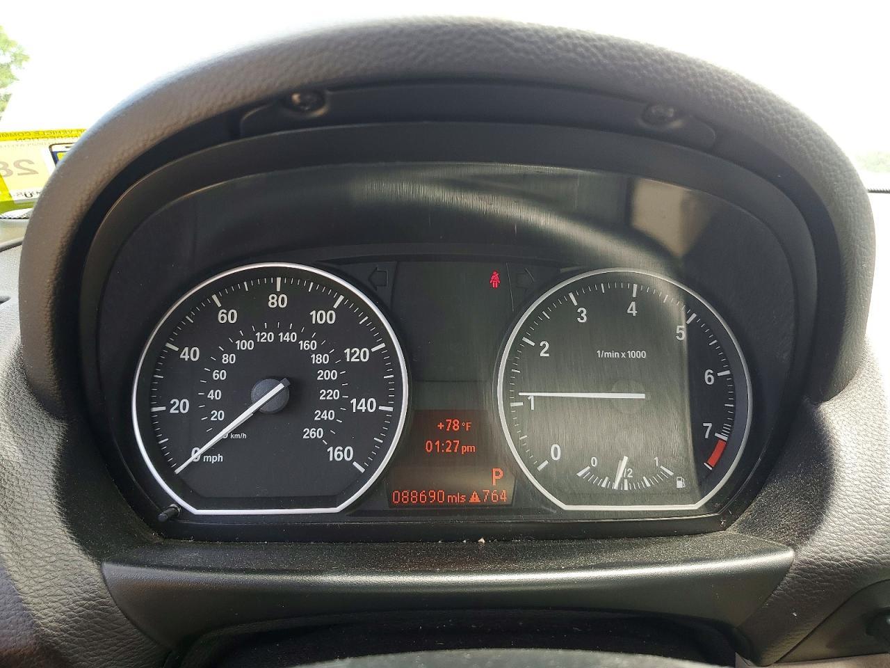 2011 Bmw 128 I Желто-коричневый vin: WBAUN1C57BVH83730