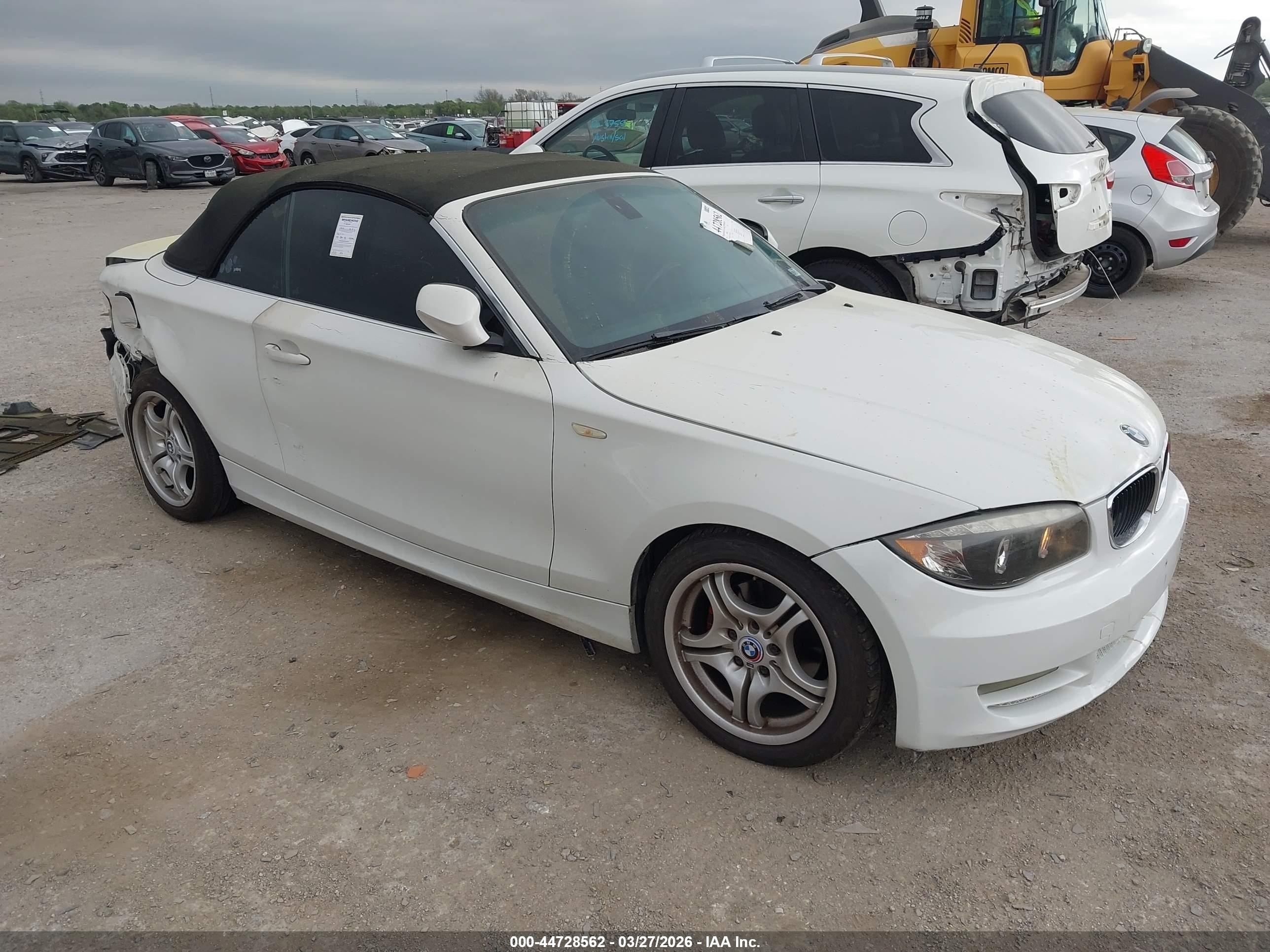 2011 Bmw 128i White vin: WBAUN1C57BVH83775