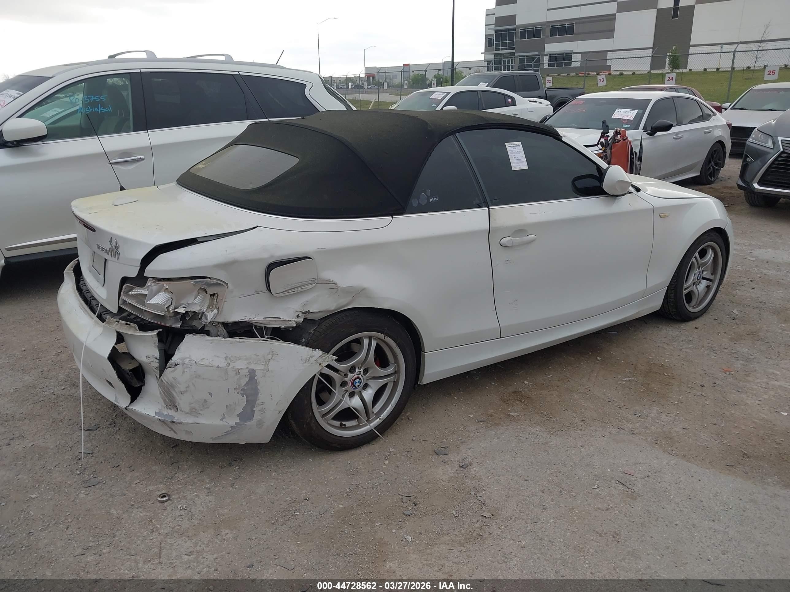 2011 Bmw 128i White vin: WBAUN1C57BVH83775