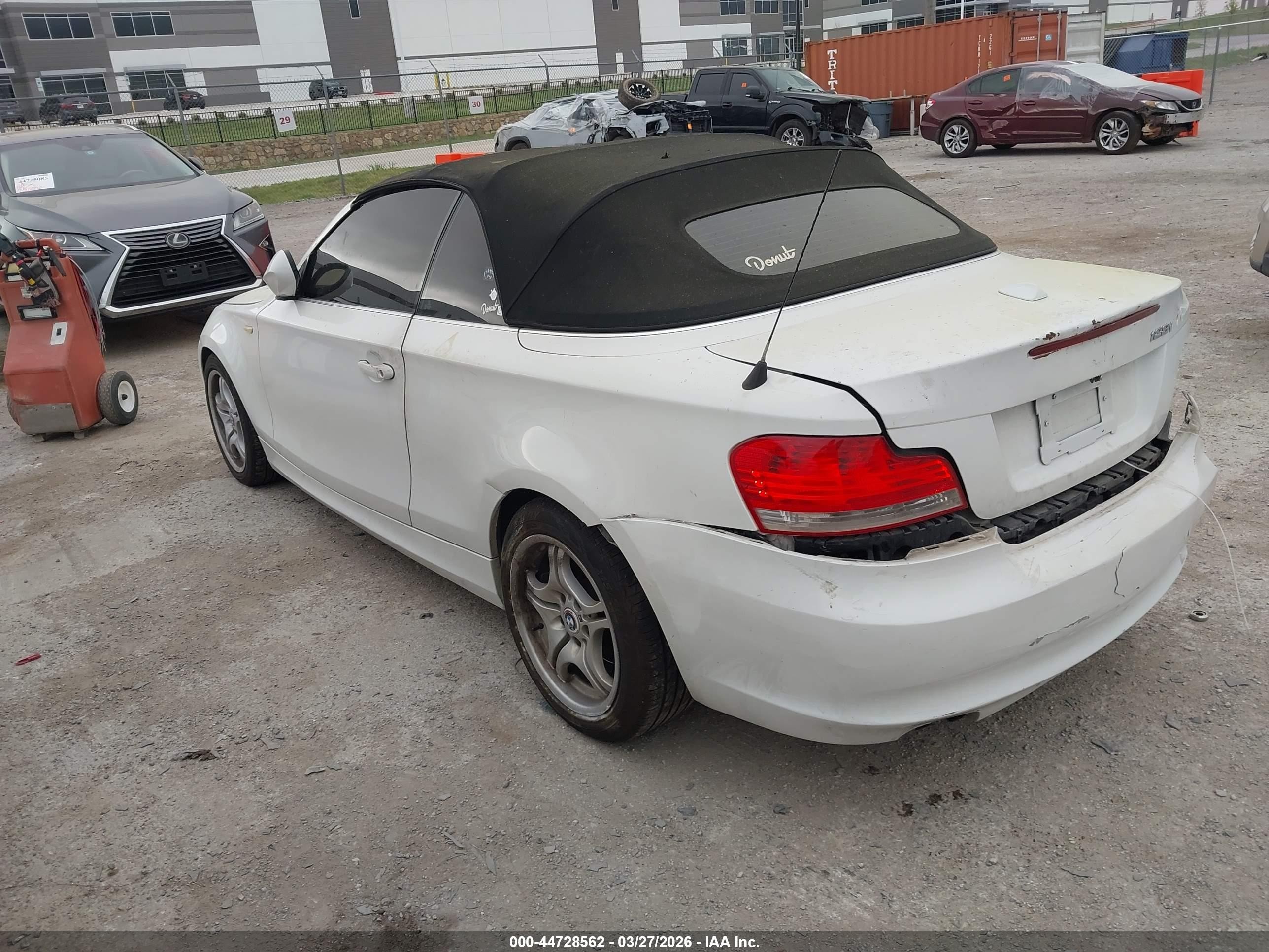 2011 Bmw 128i White vin: WBAUN1C57BVH83775