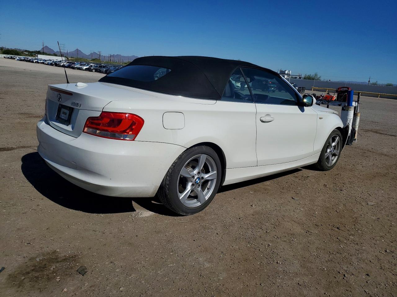 2012 Bmw 128 I White vin: WBAUN1C57CVR00527