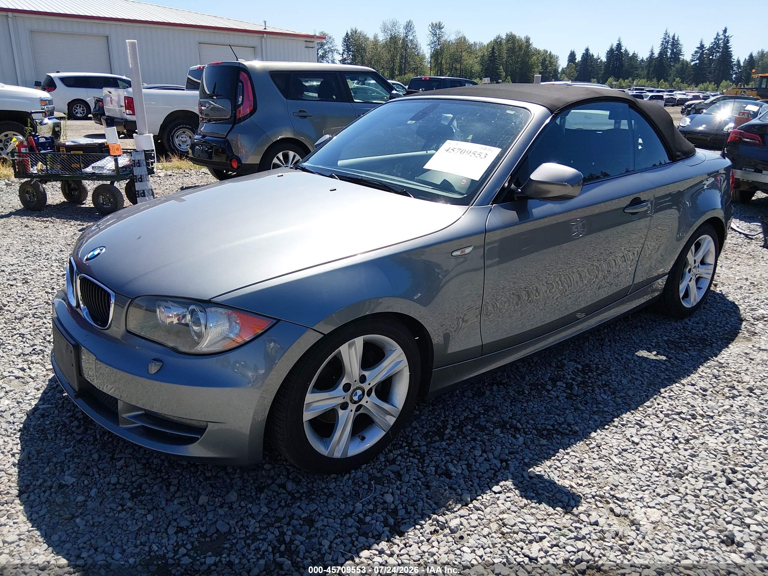 2011 Bmw 128i   Серый vin: WBAUN1C58BVH83249