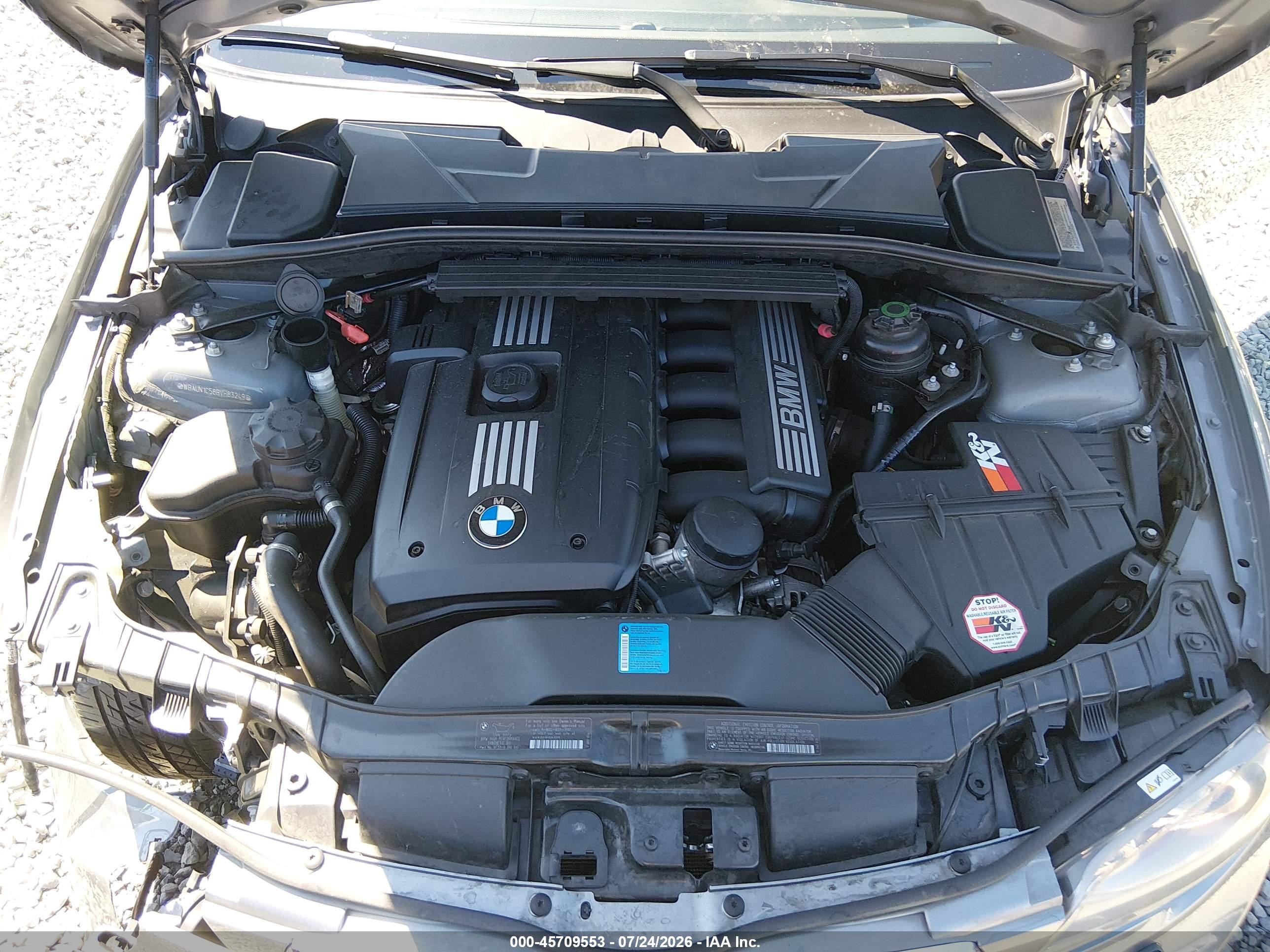 2011 Bmw 128i   Серый vin: WBAUN1C58BVH83249