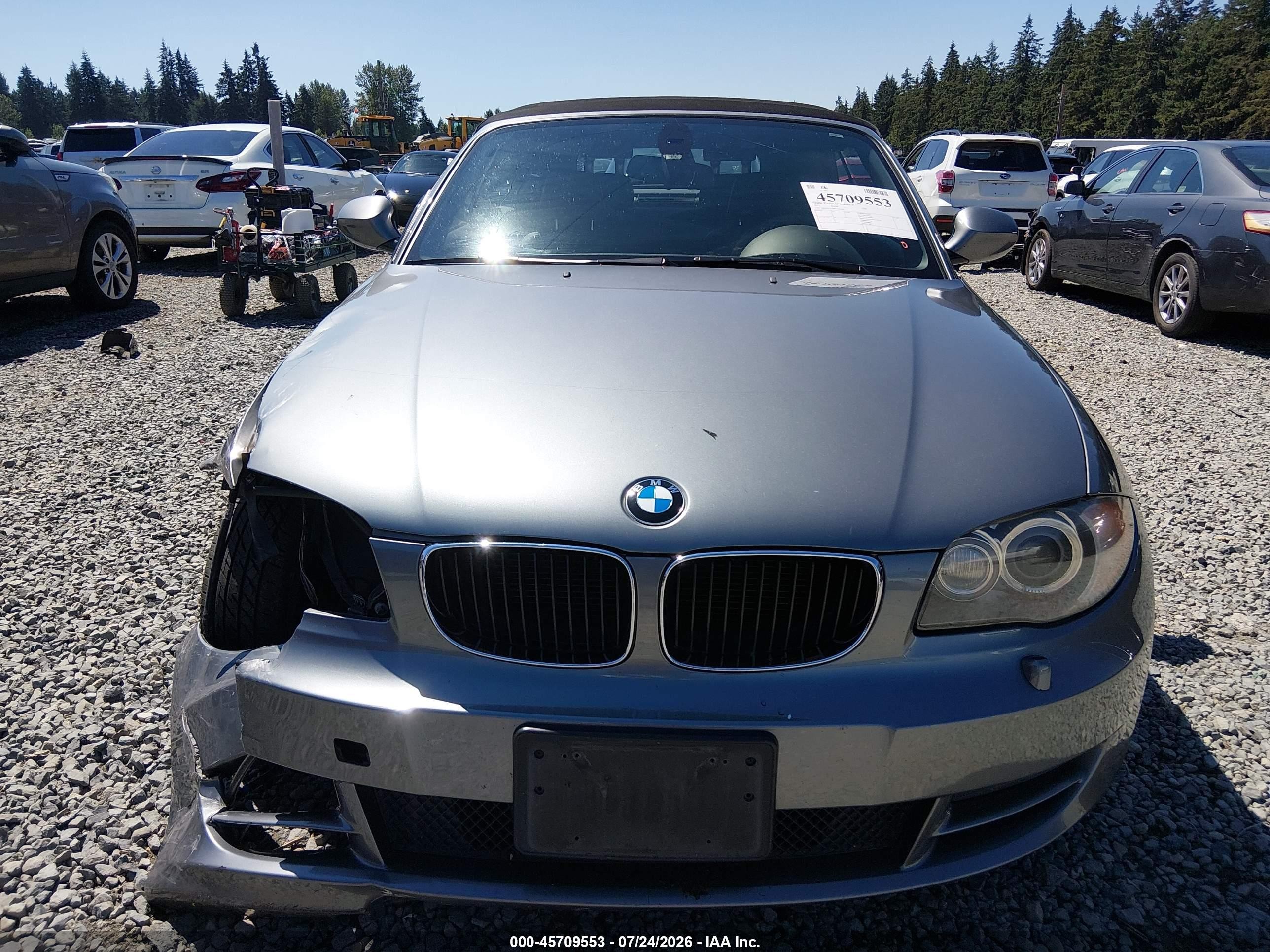 2011 Bmw 128i   Серый vin: WBAUN1C58BVH83249