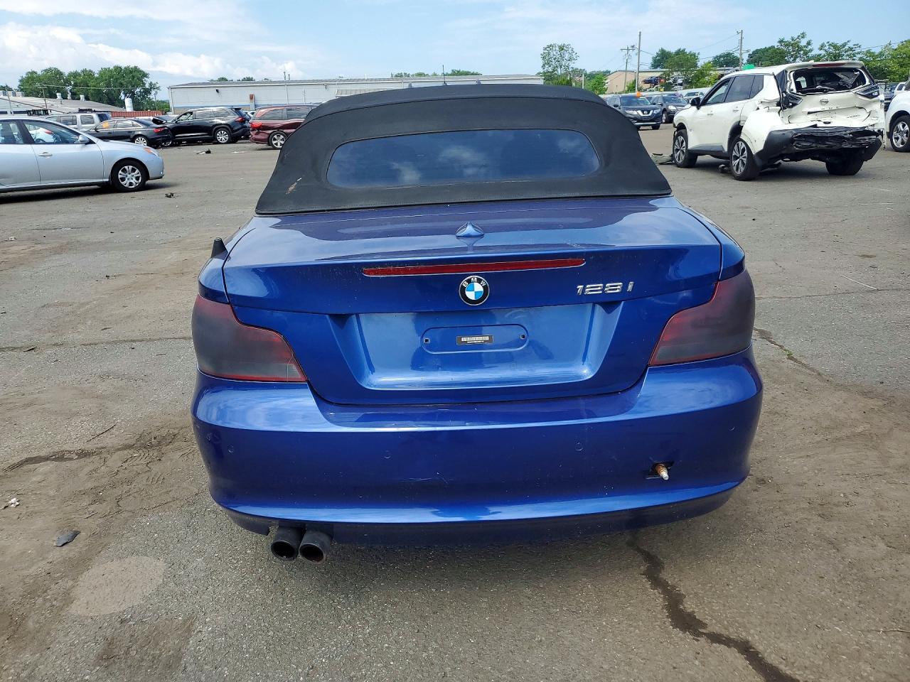 2012 Bmw 128 I Blue vin: WBAUN1C58CVH84113