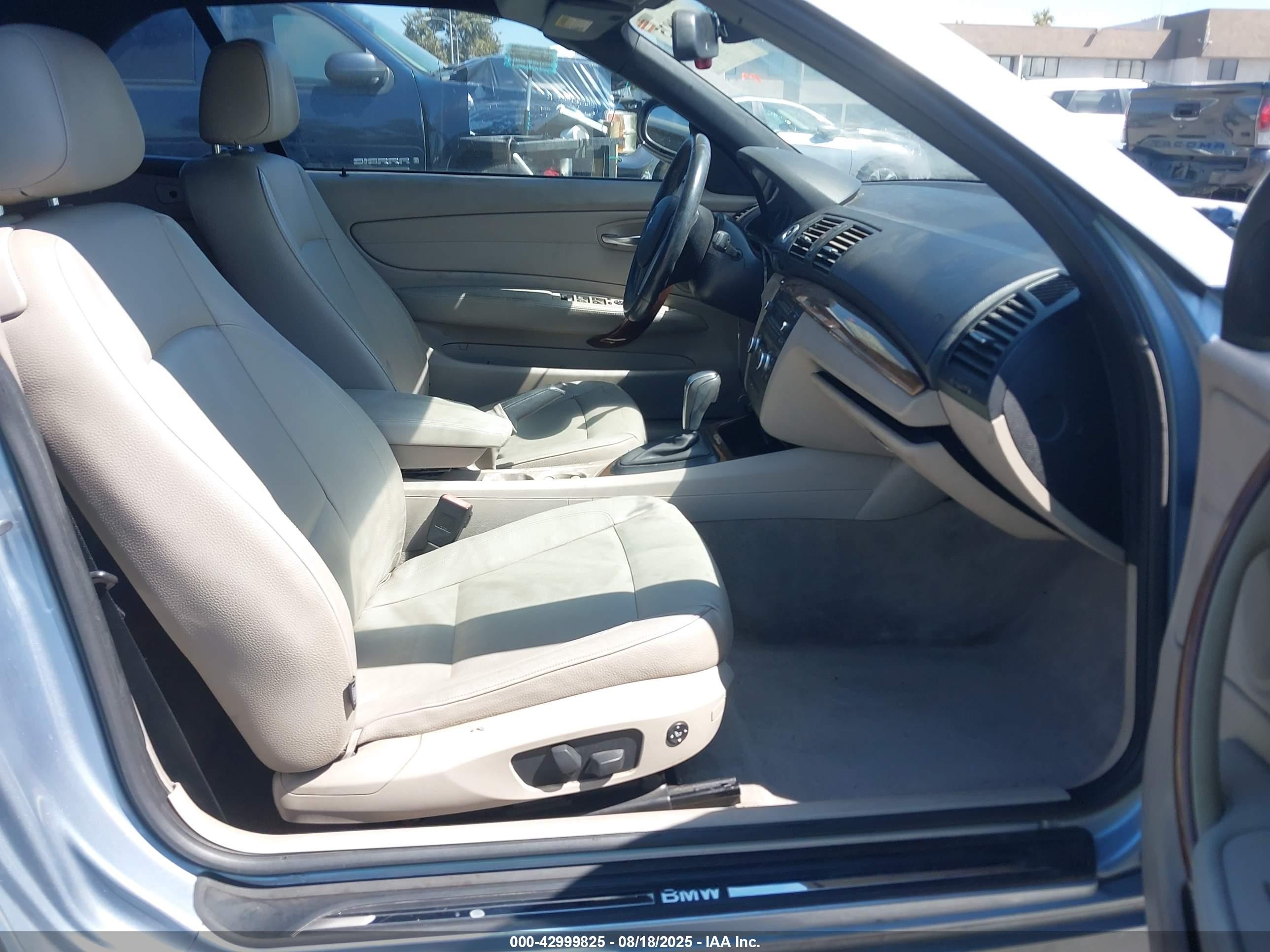 2010 Bmw 128i   Light Blue vin: WBAUN1C59AVH81962
