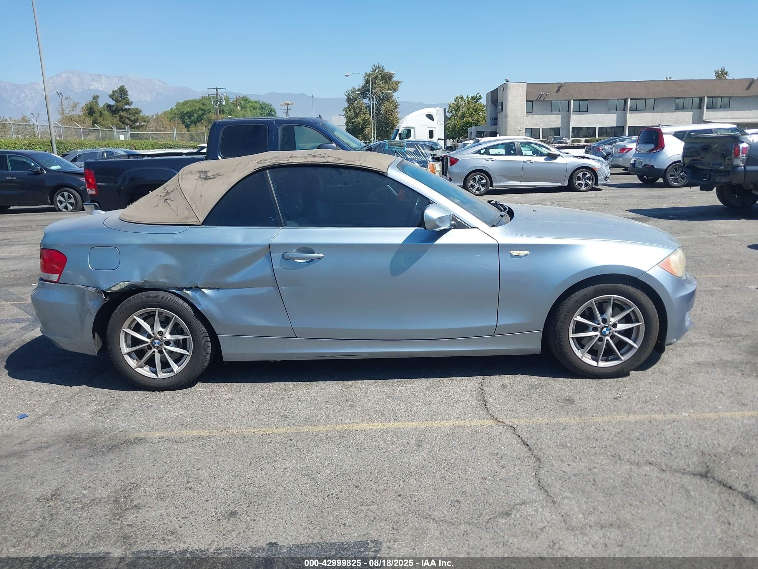 2010 Bmw 128i   Light Blue vin: WBAUN1C59AVH81962