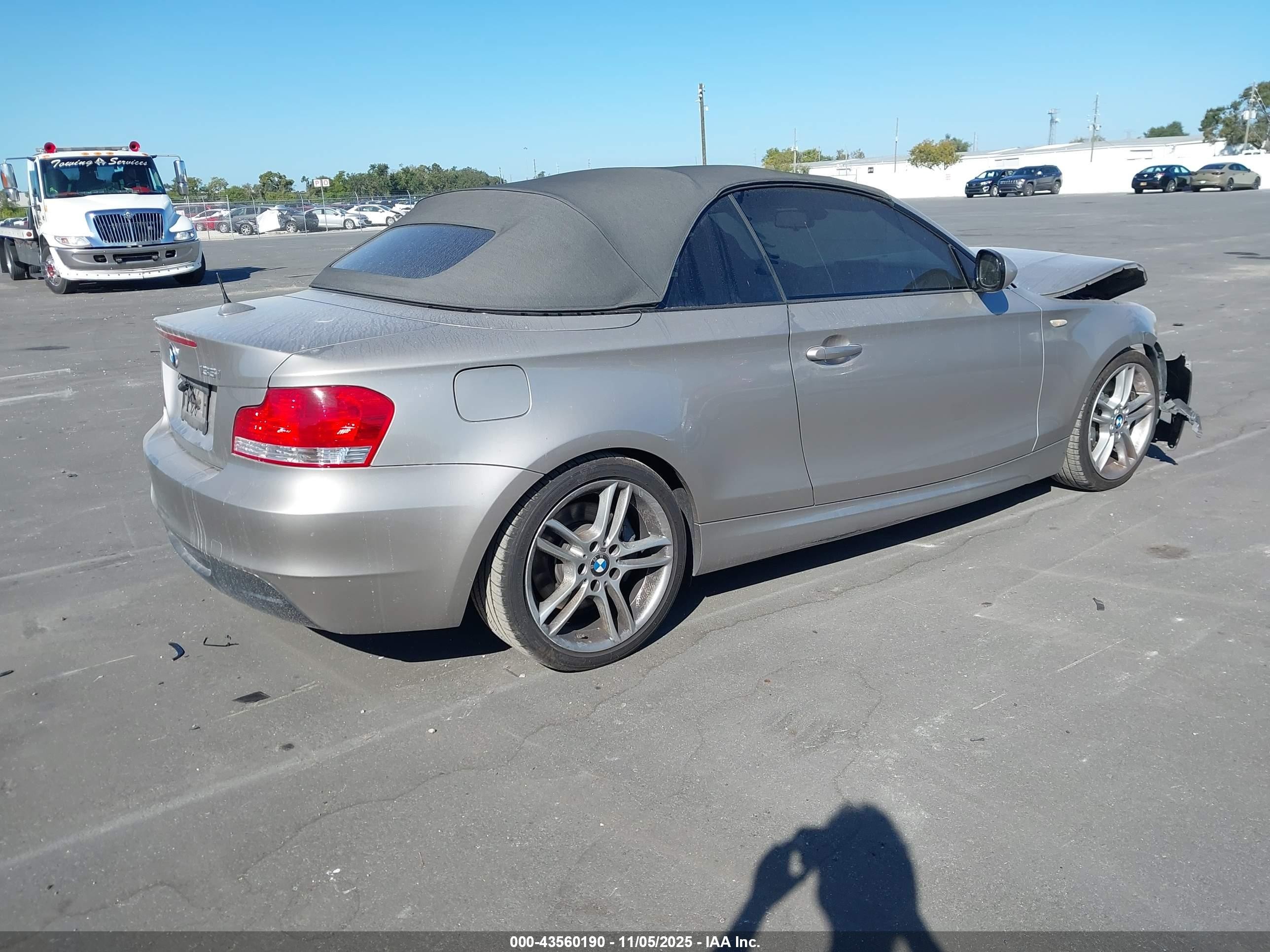 2011 Bmw 135i   Silver vin: WBAUN7C51BVM24602