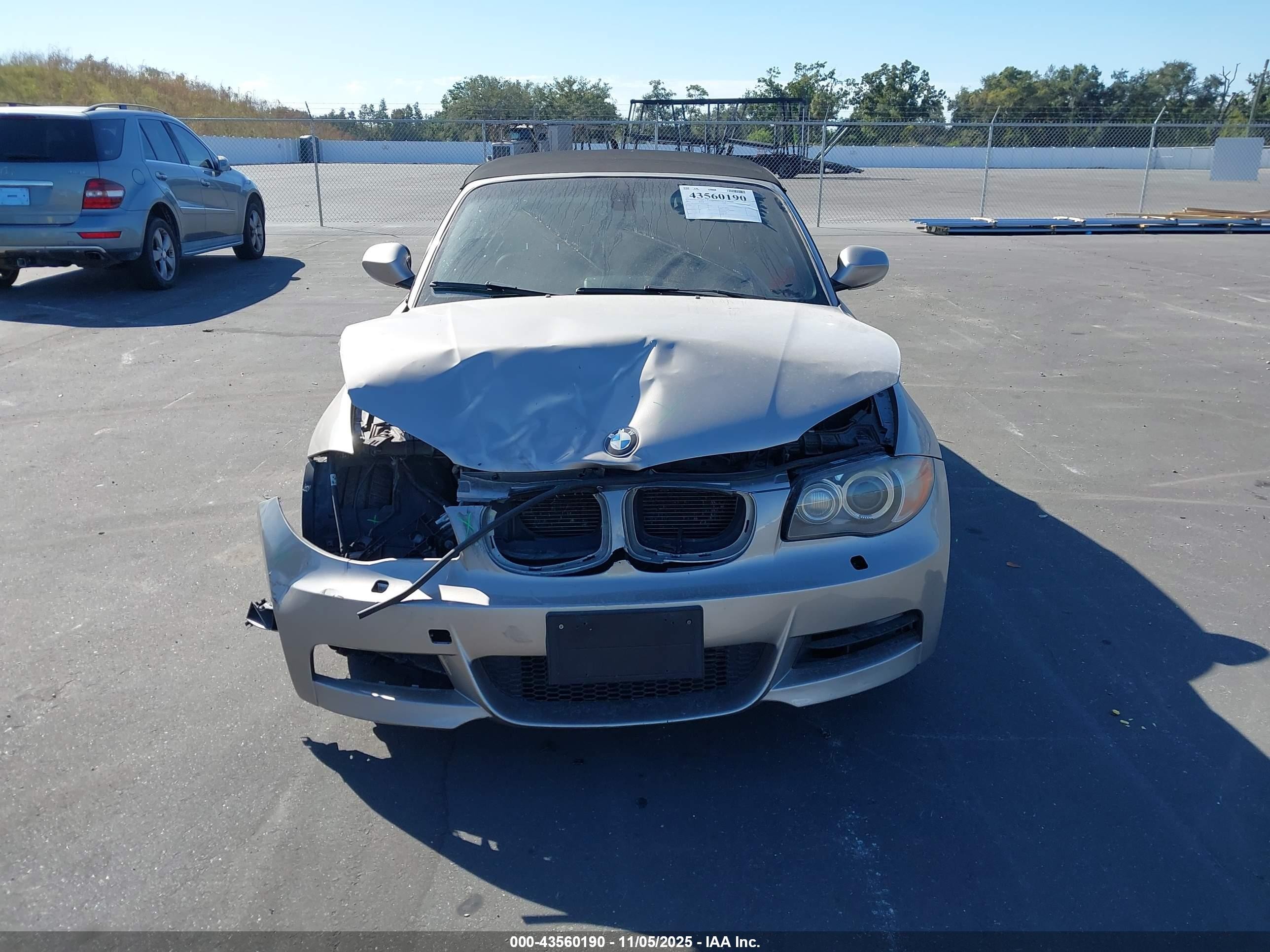2011 Bmw 135i   Silver vin: WBAUN7C51BVM24602