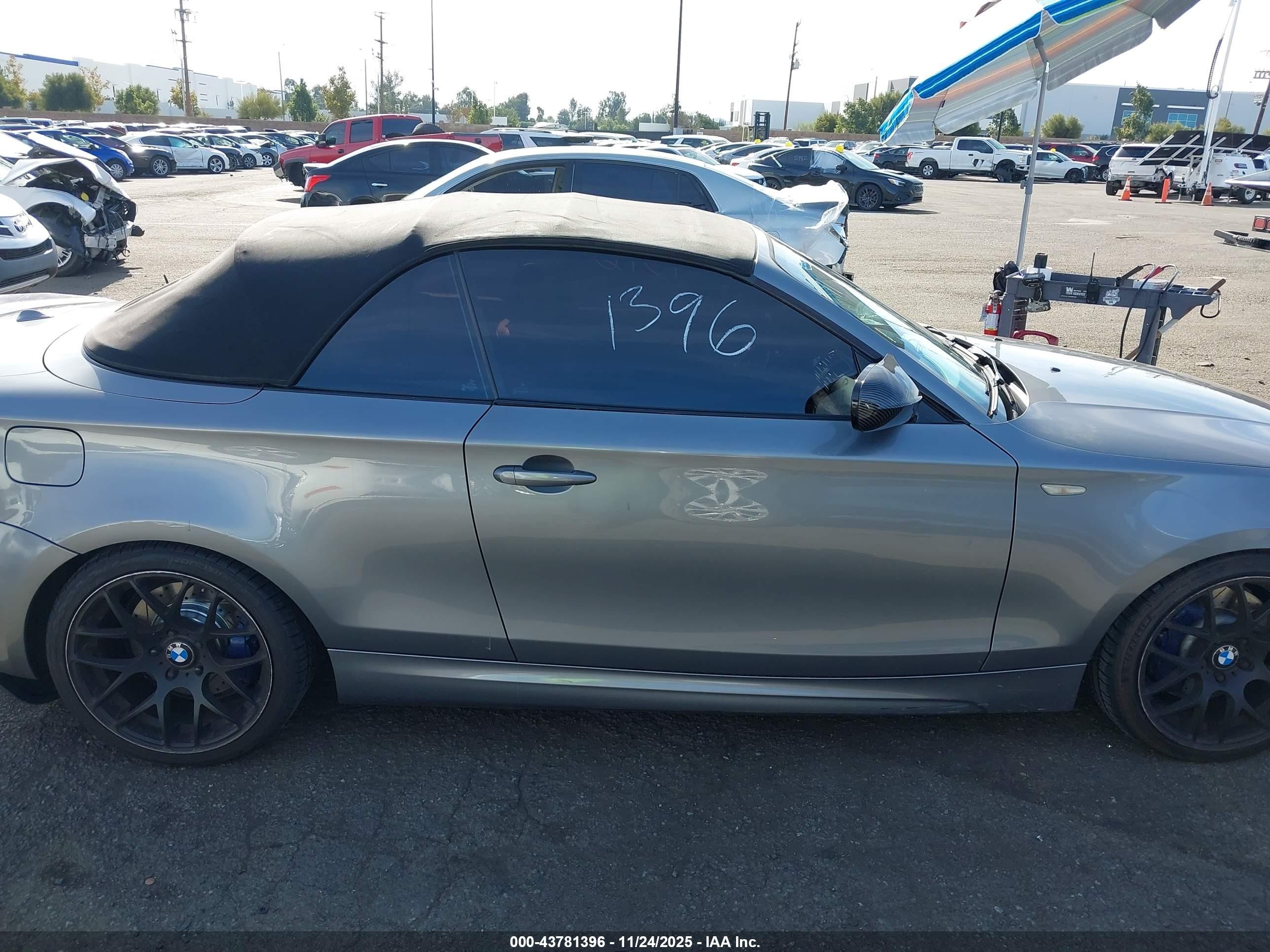 2011 Bmw 135i   Gray vin: WBAUN7C52BVM24916