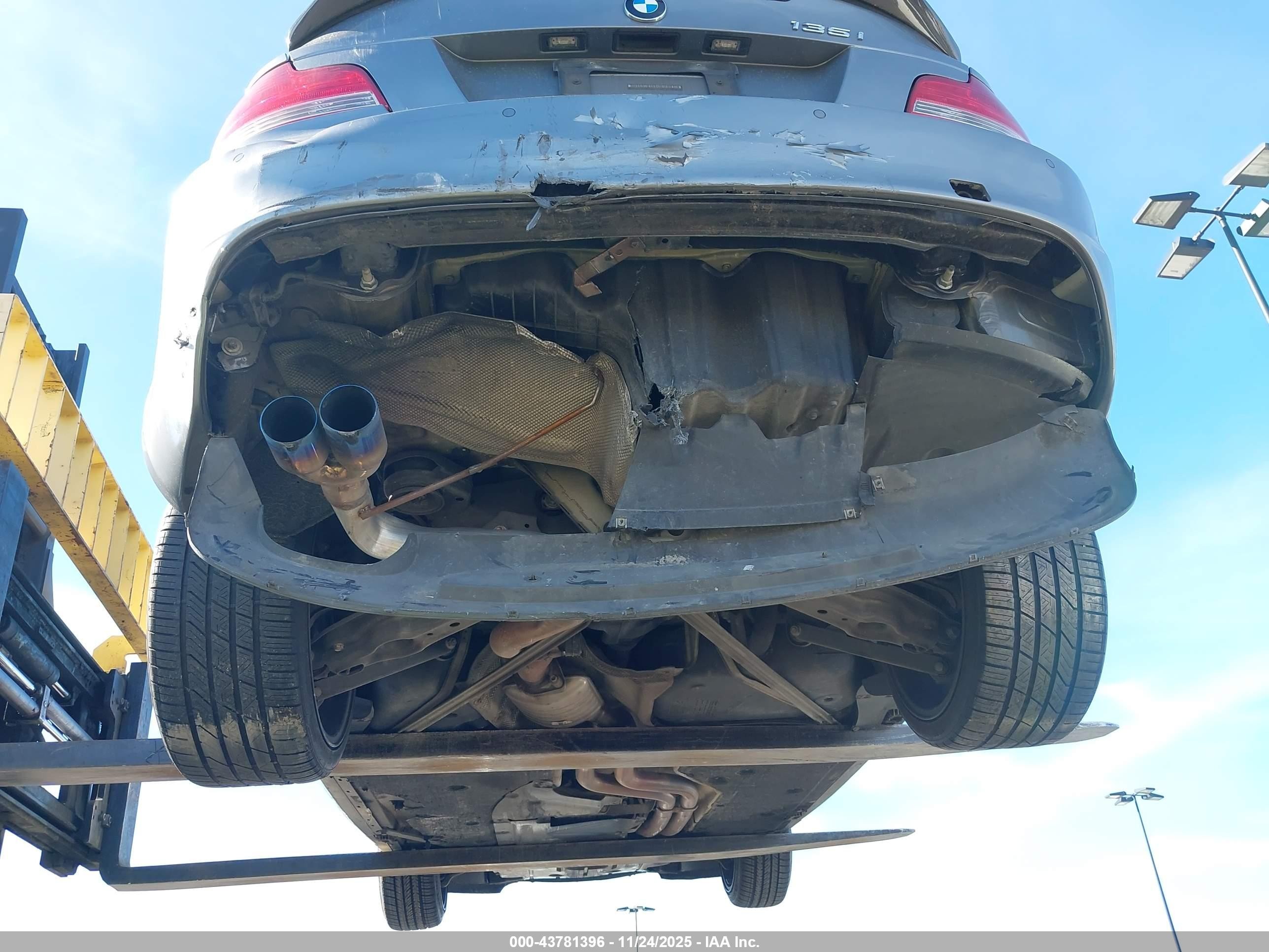 2011 Bmw 135i   Gray vin: WBAUN7C52BVM24916