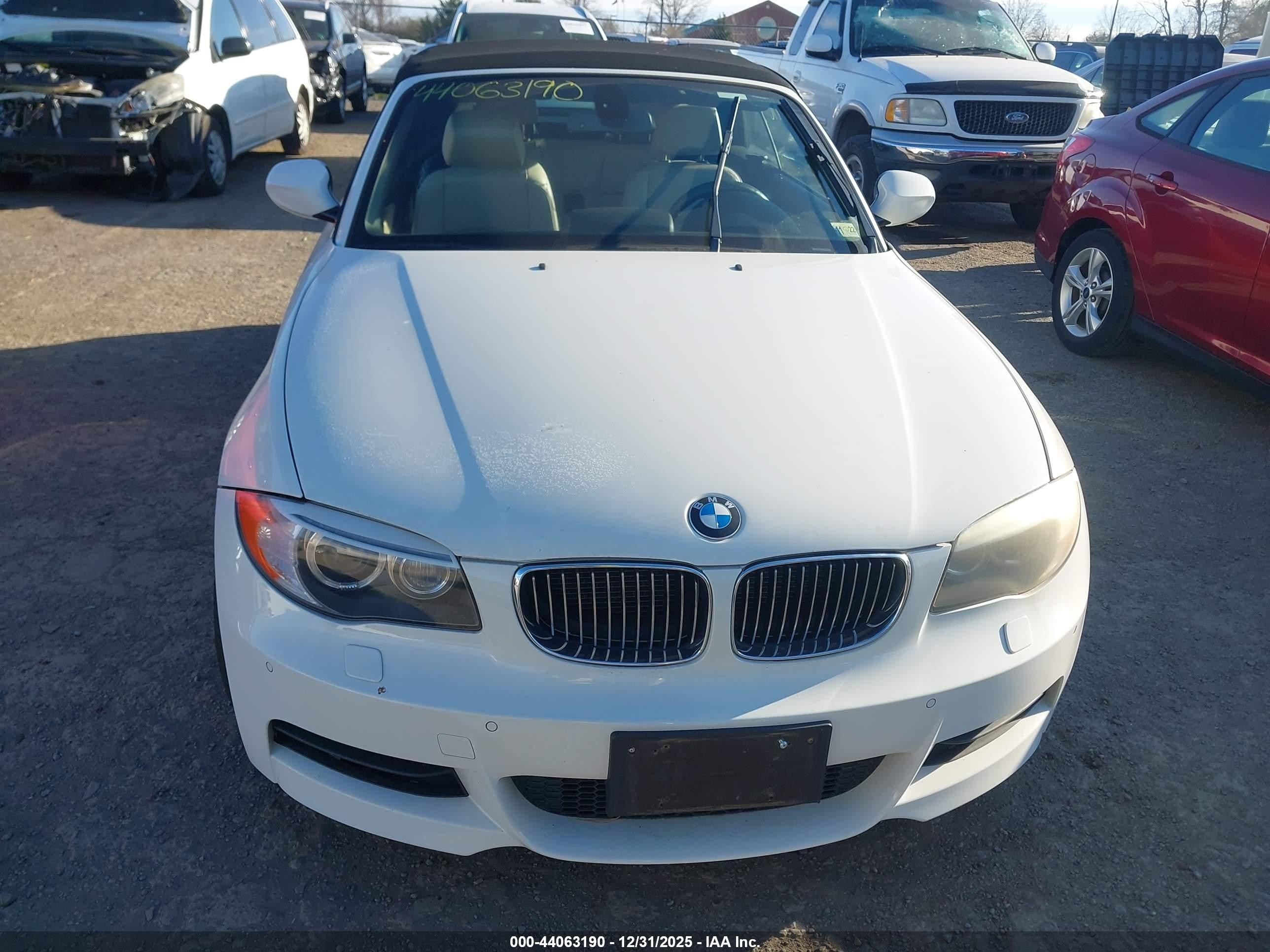 2012 Bmw 135i   White vin: WBAUN7C52CVM25677