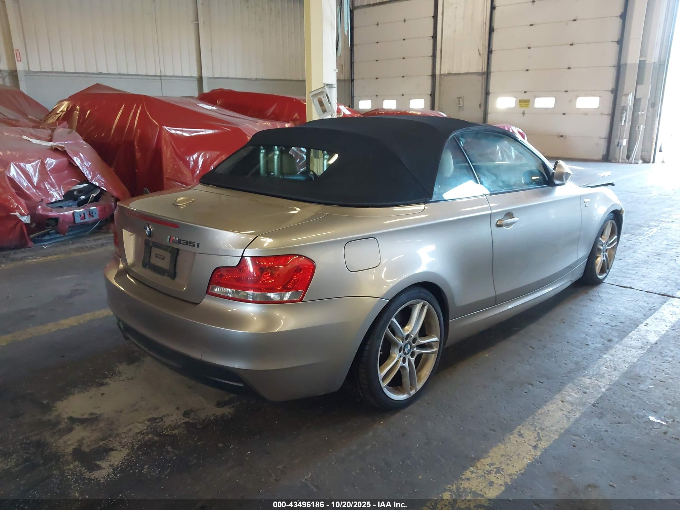 2012 Bmw 135i   Серебряный vin: WBAUN7C53CVM26496