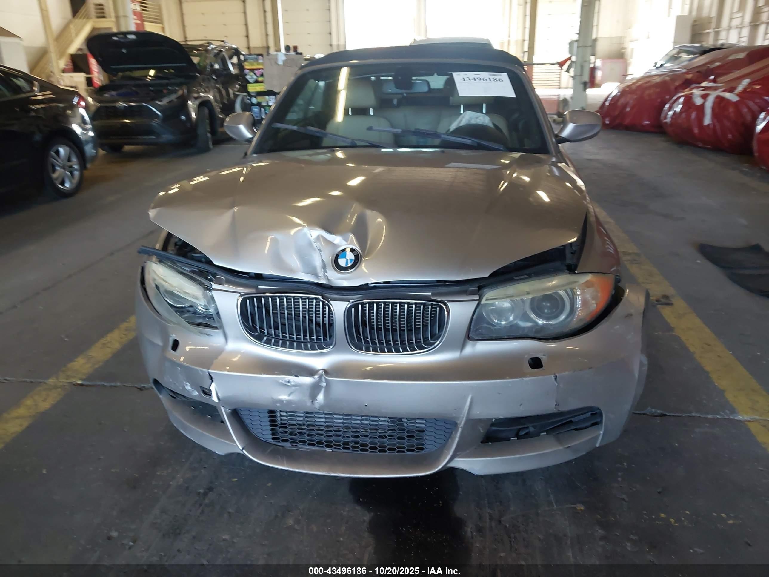2012 Bmw 135i   Серебряный vin: WBAUN7C53CVM26496