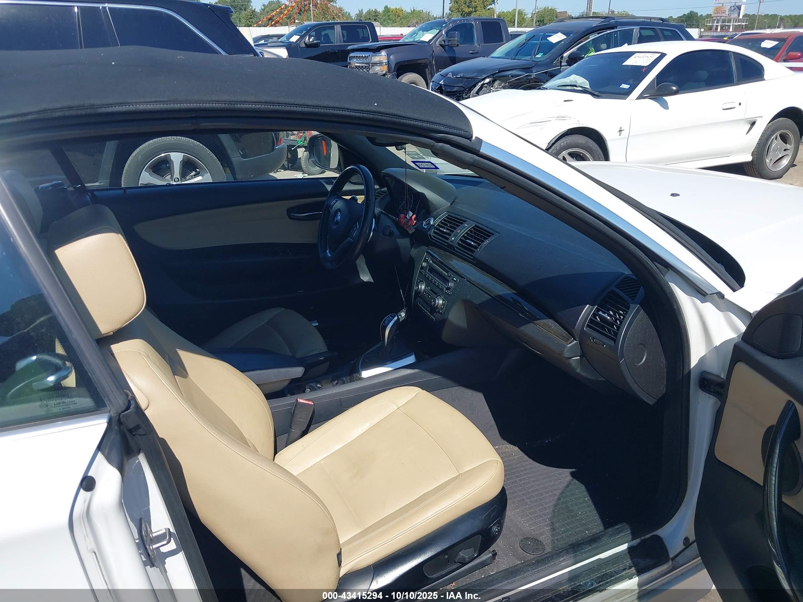 2012 Bmw 135i   White vin: WBAUN7C55CVM26600