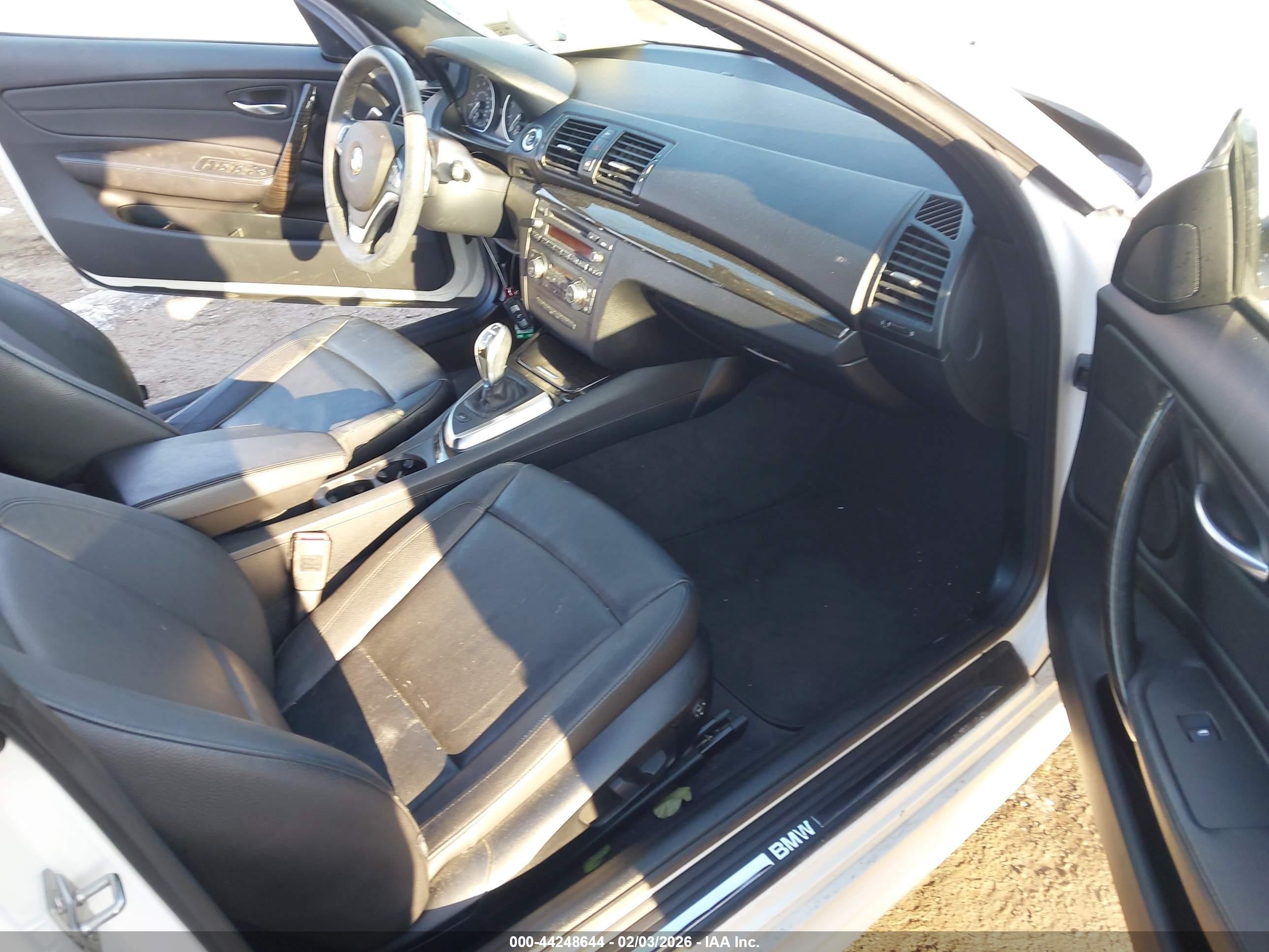 2013 Bmw 135i   Белый vin: WBAUN7C55DVM27912