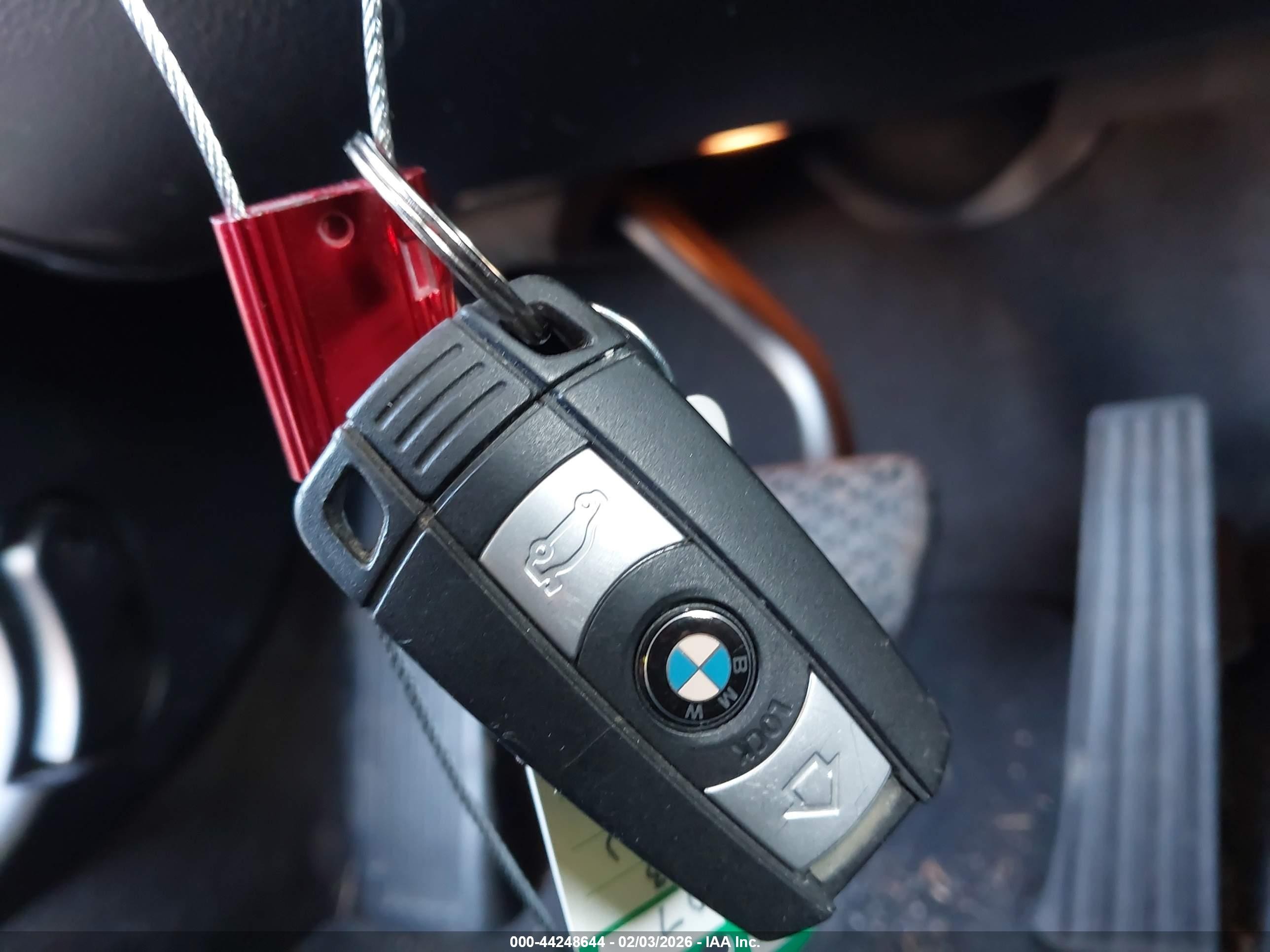 2013 Bmw 135i   Белый vin: WBAUN7C55DVM27912