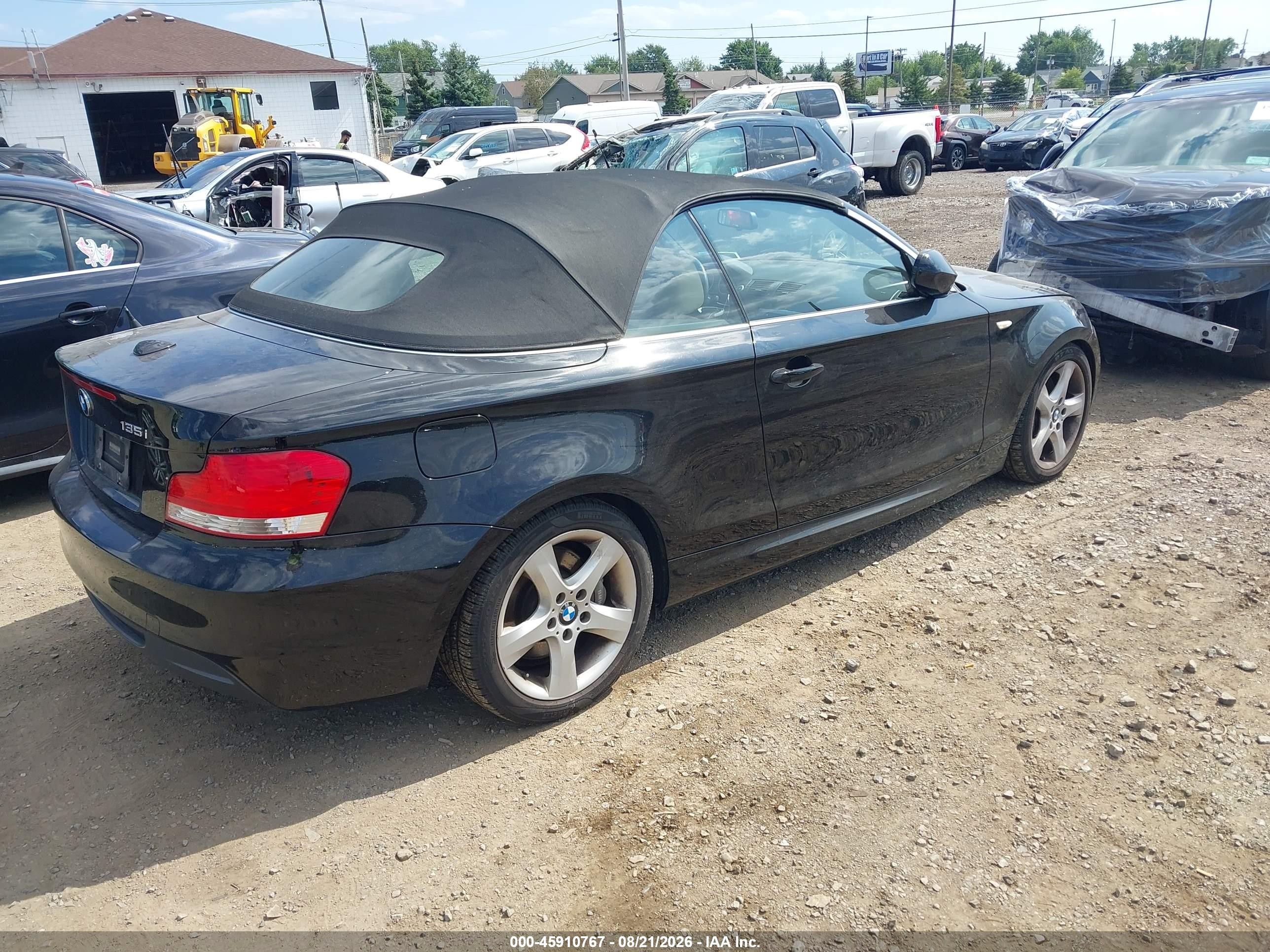 2011 Bmw 135i   Black vin: WBAUN7C56BVM24739