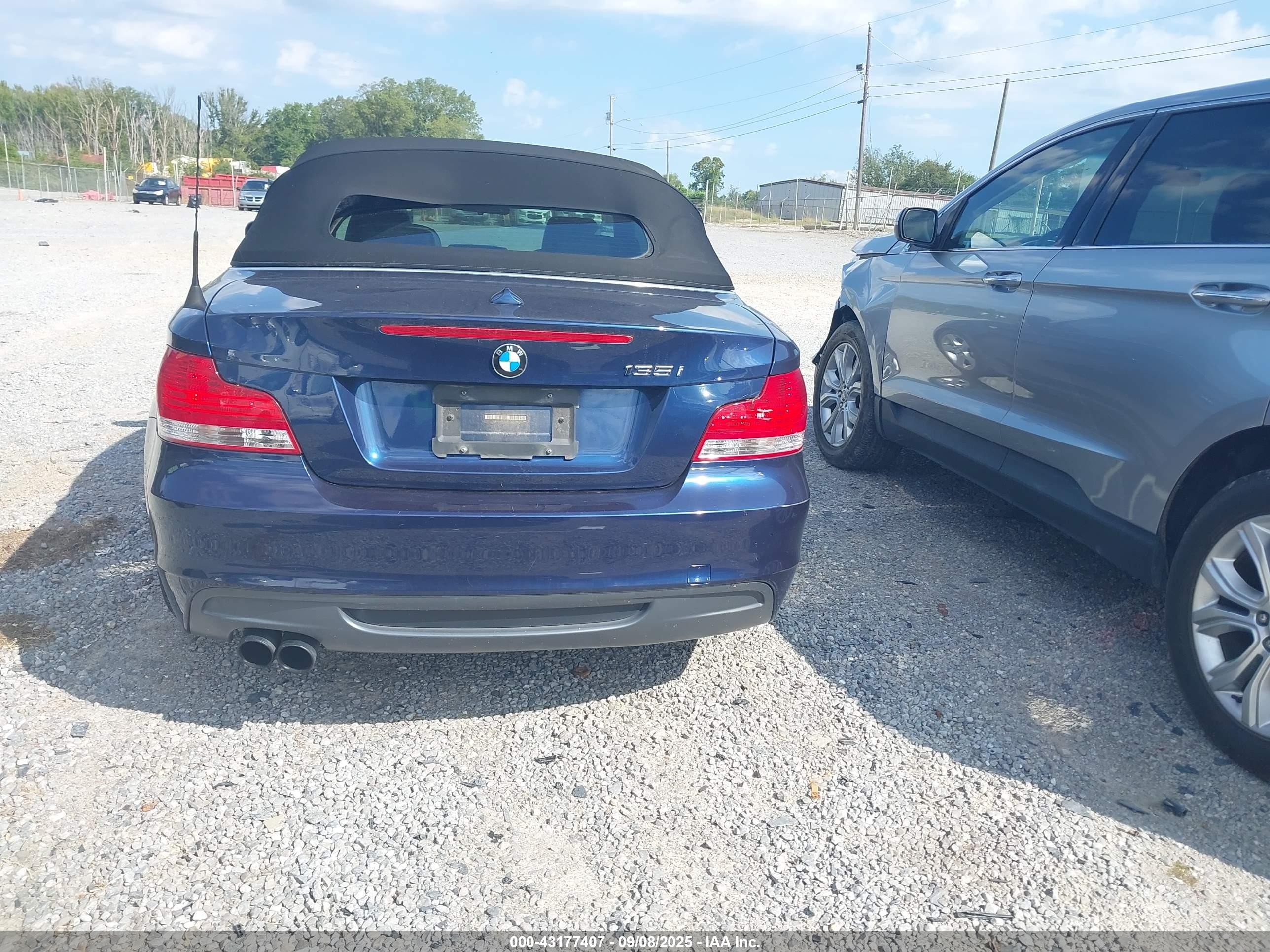 2011 Bmw 135i   Blue vin: WBAUN7C56BVM25423