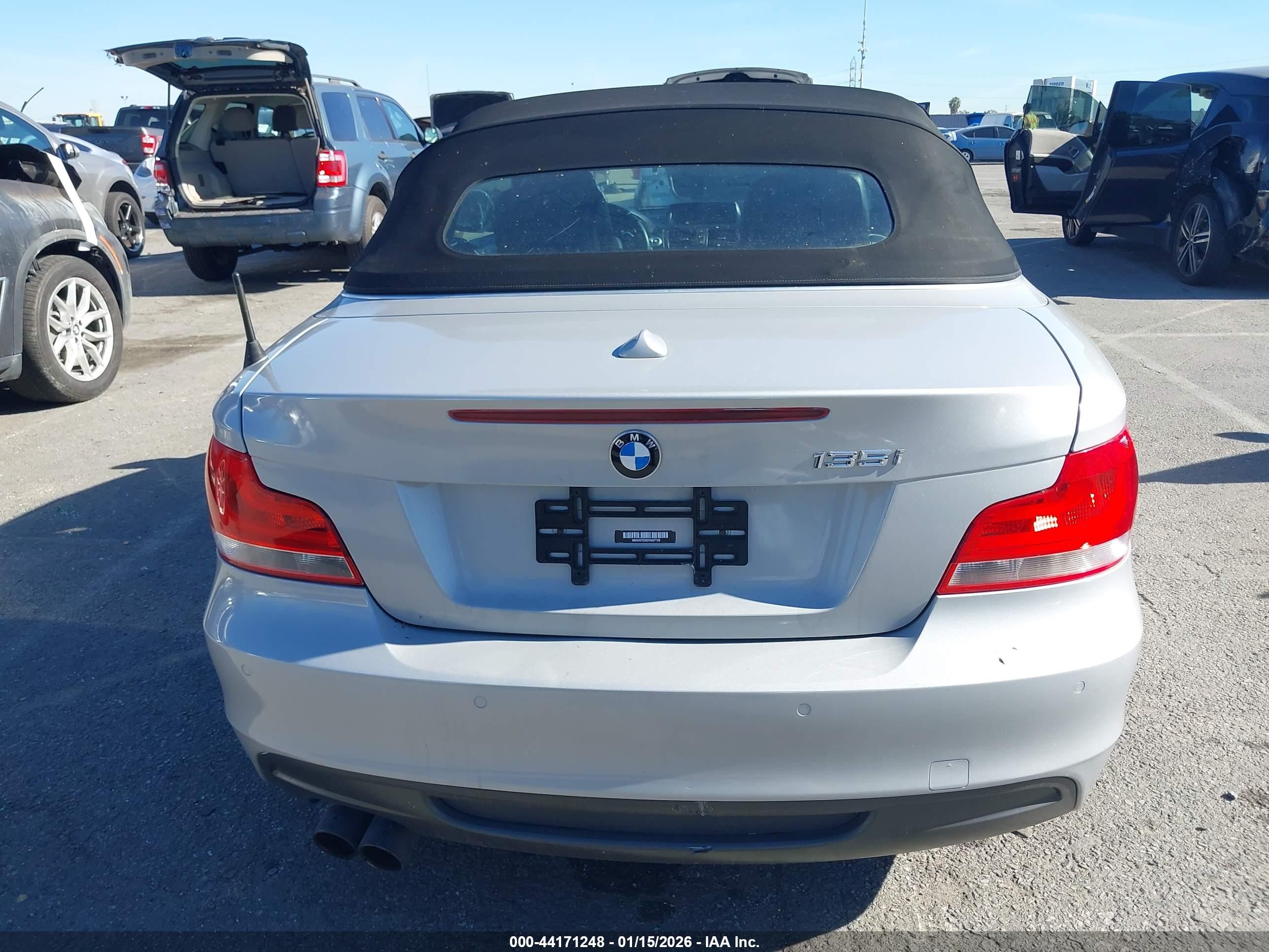 2013 Bmw 135i   Серебряный vin: WBAUN7C56DVM27109