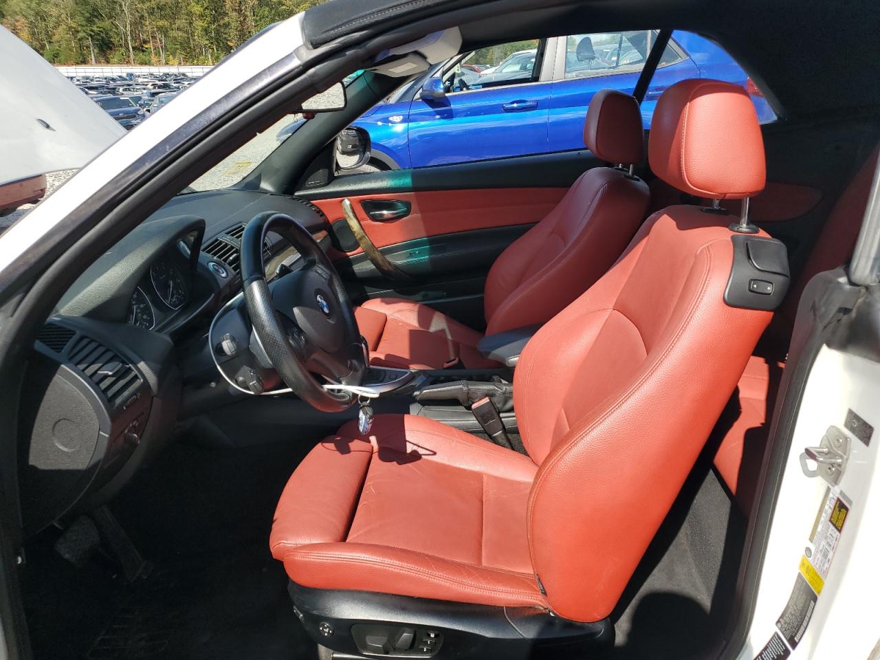 2011 Bmw 135 I Белый vin: WBAUN7C57BVM24071
